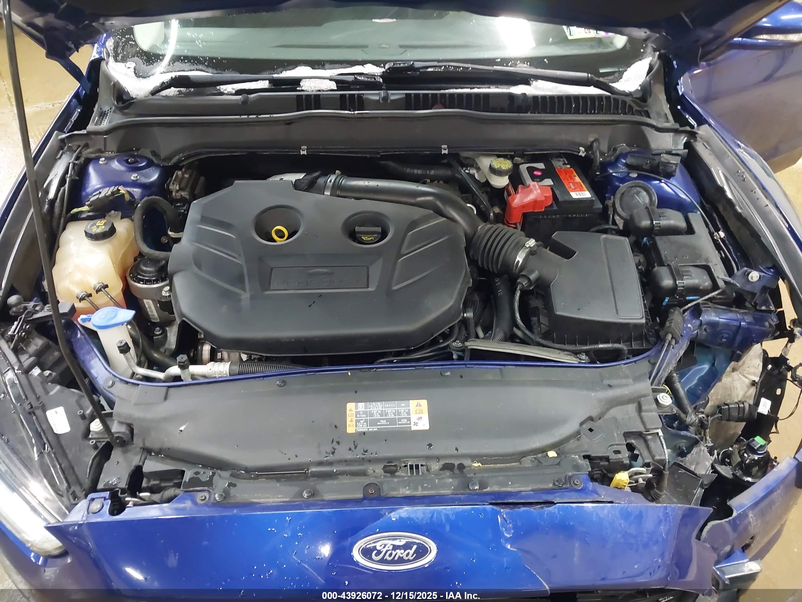 FORD FUSION image 10