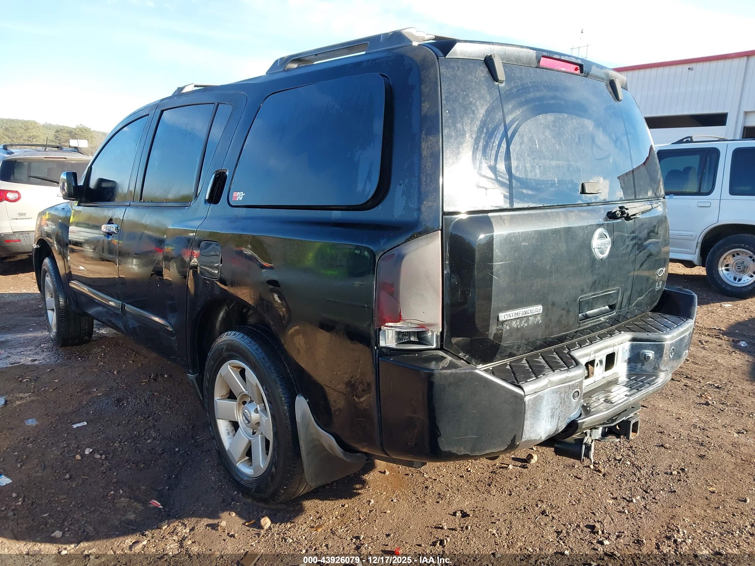 NISSAN PATHFINDER image 3