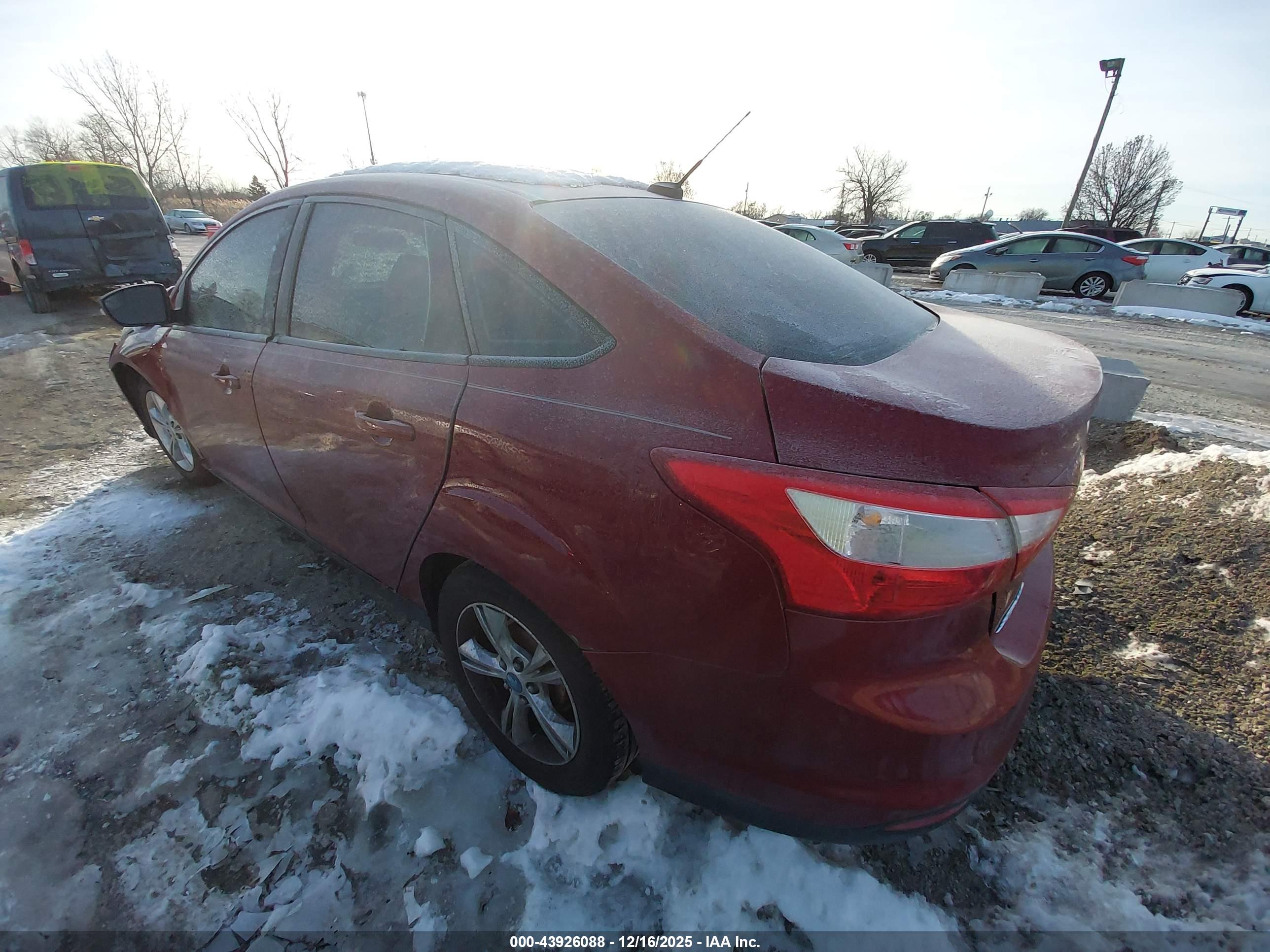 FORD FOCUS image 3