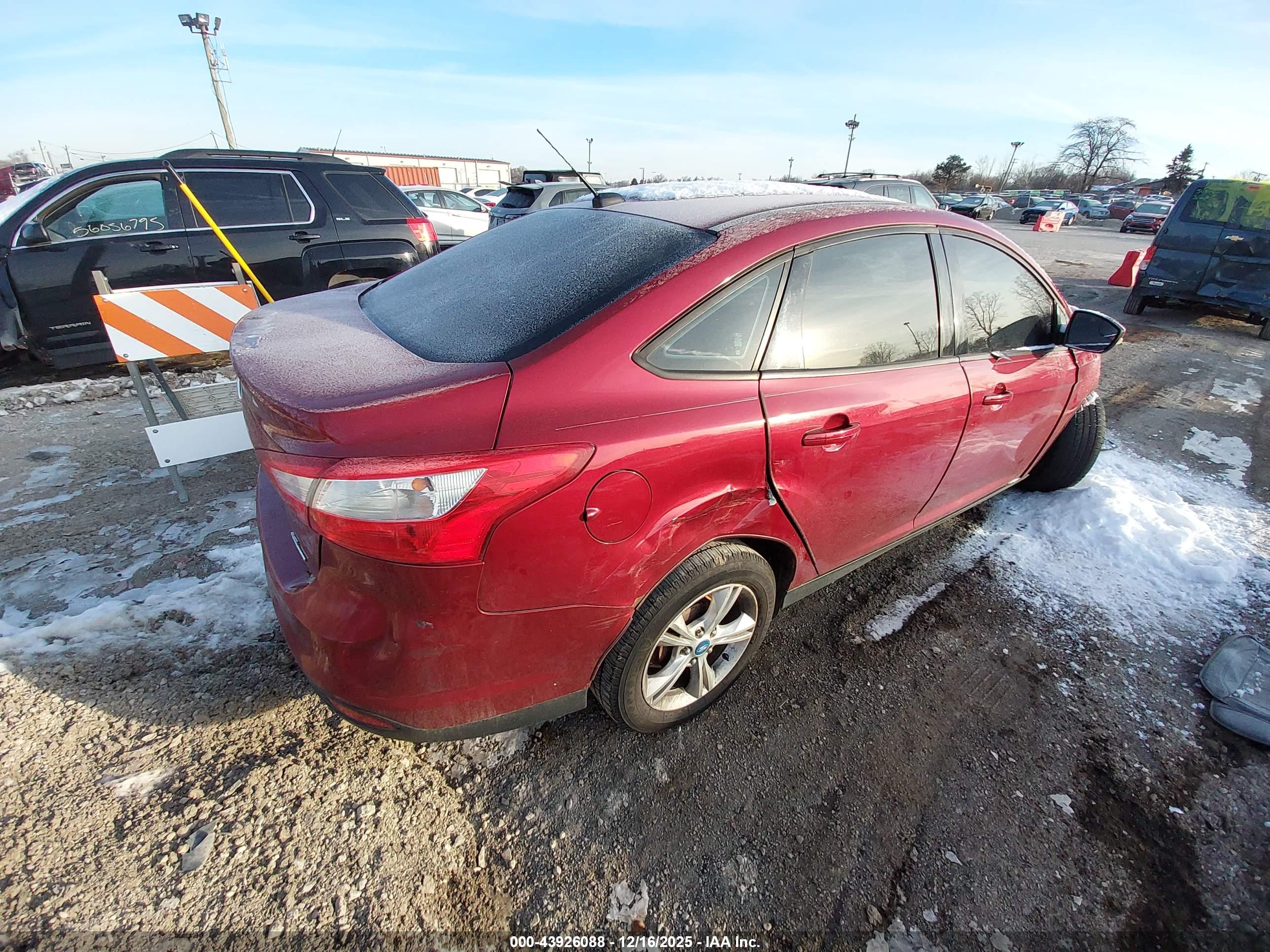 FORD FOCUS image 4