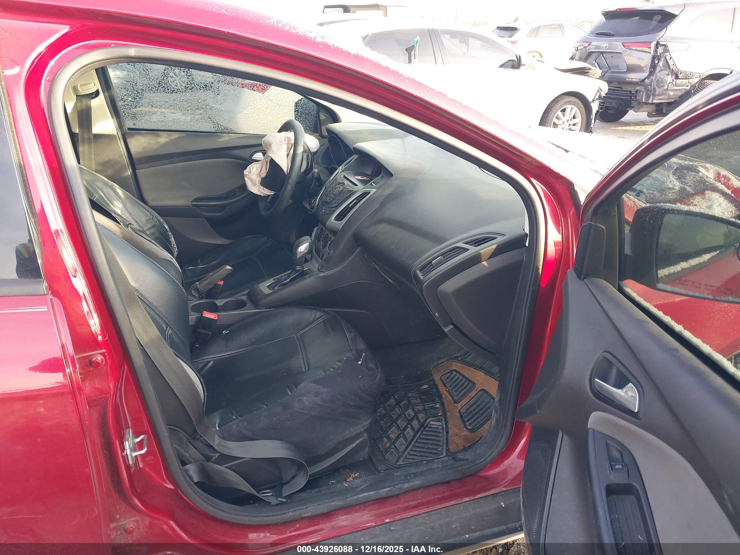 FORD FOCUS image 5