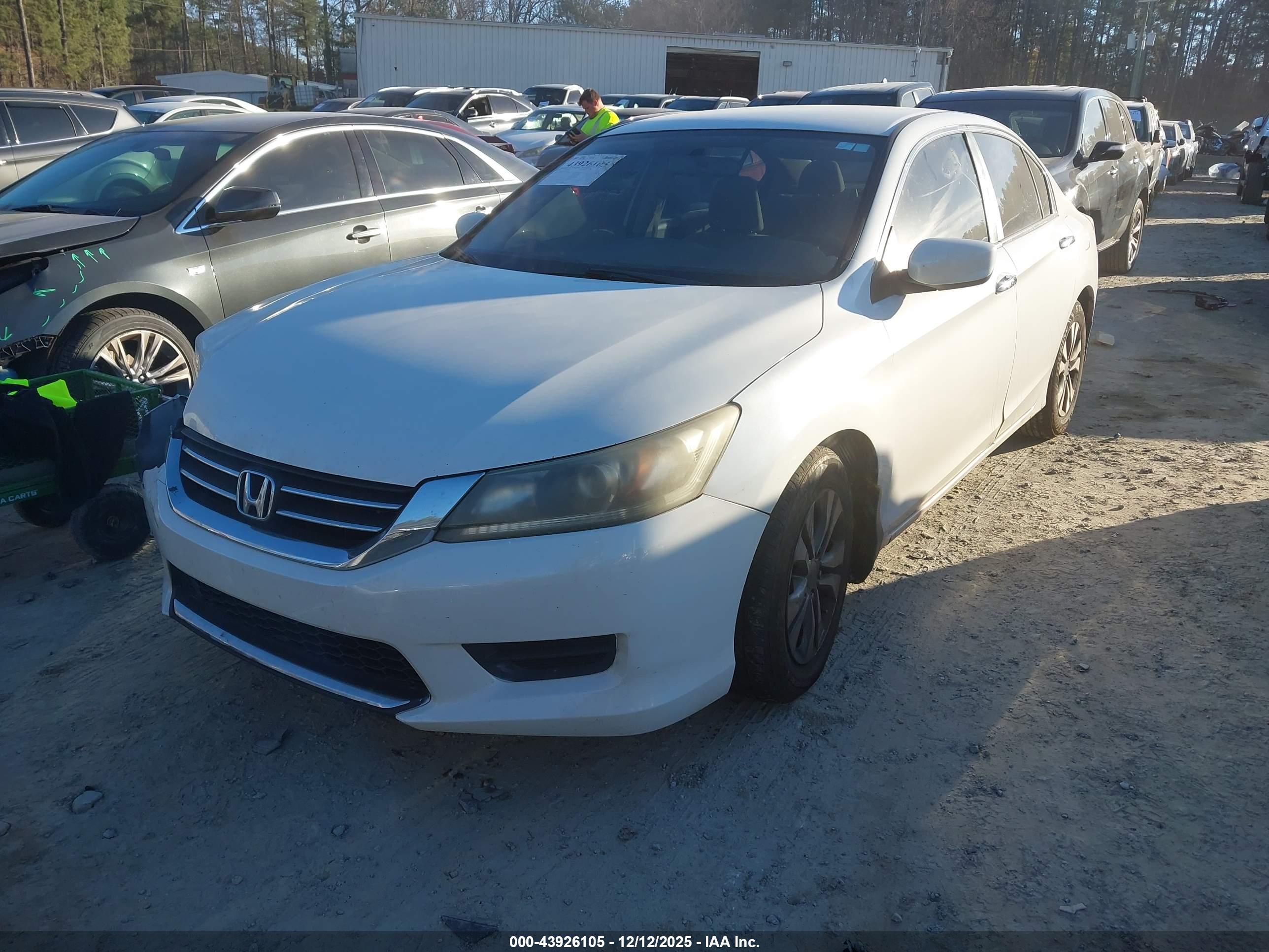 HONDA ACCORD image 2