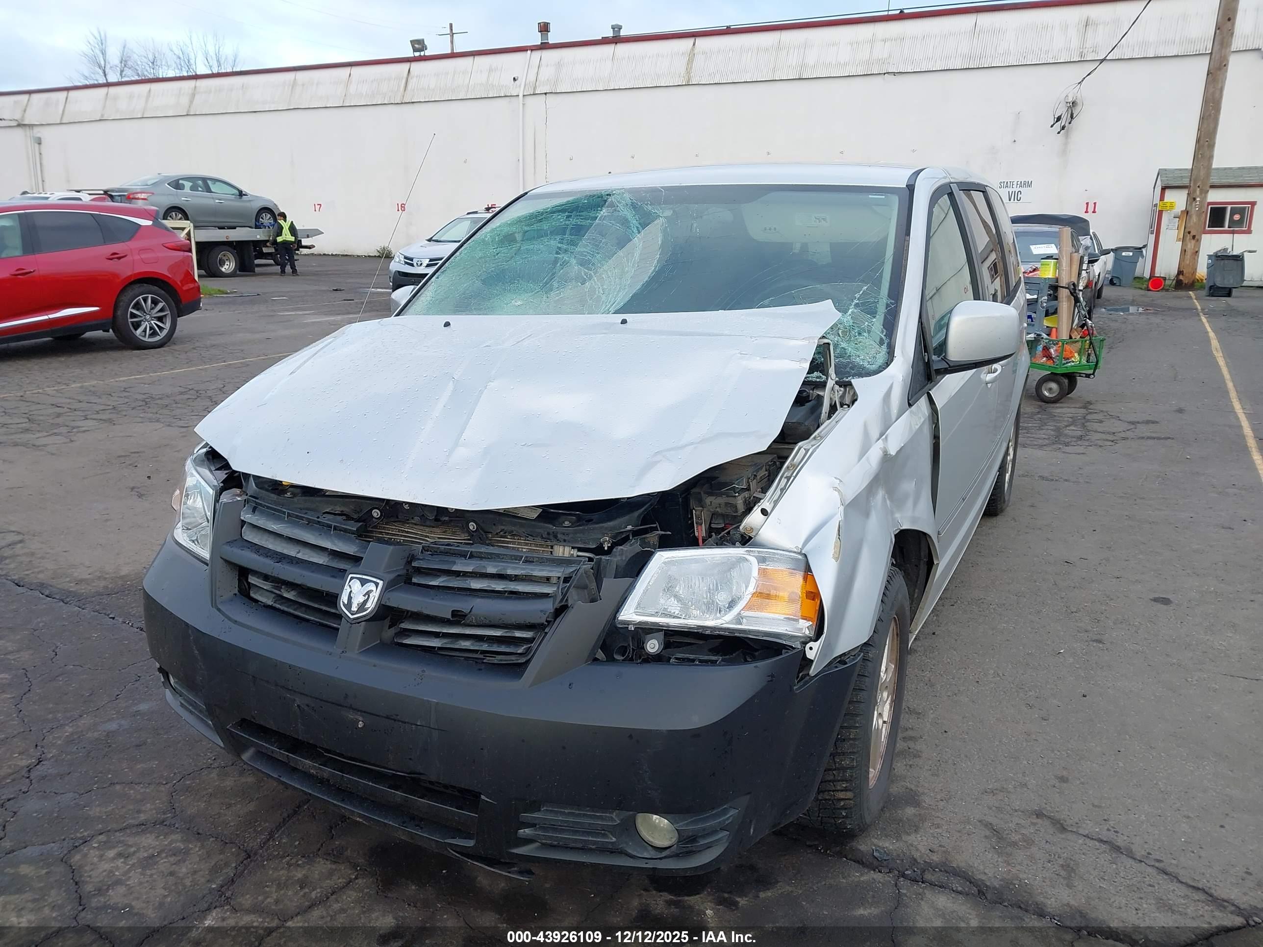 DODGE GRAND image 6