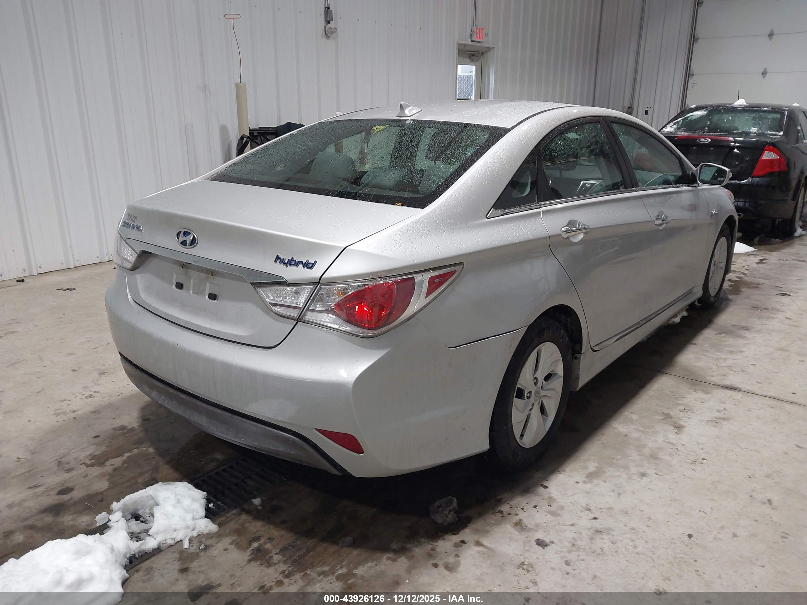 HYUNDAI SONATA image 4