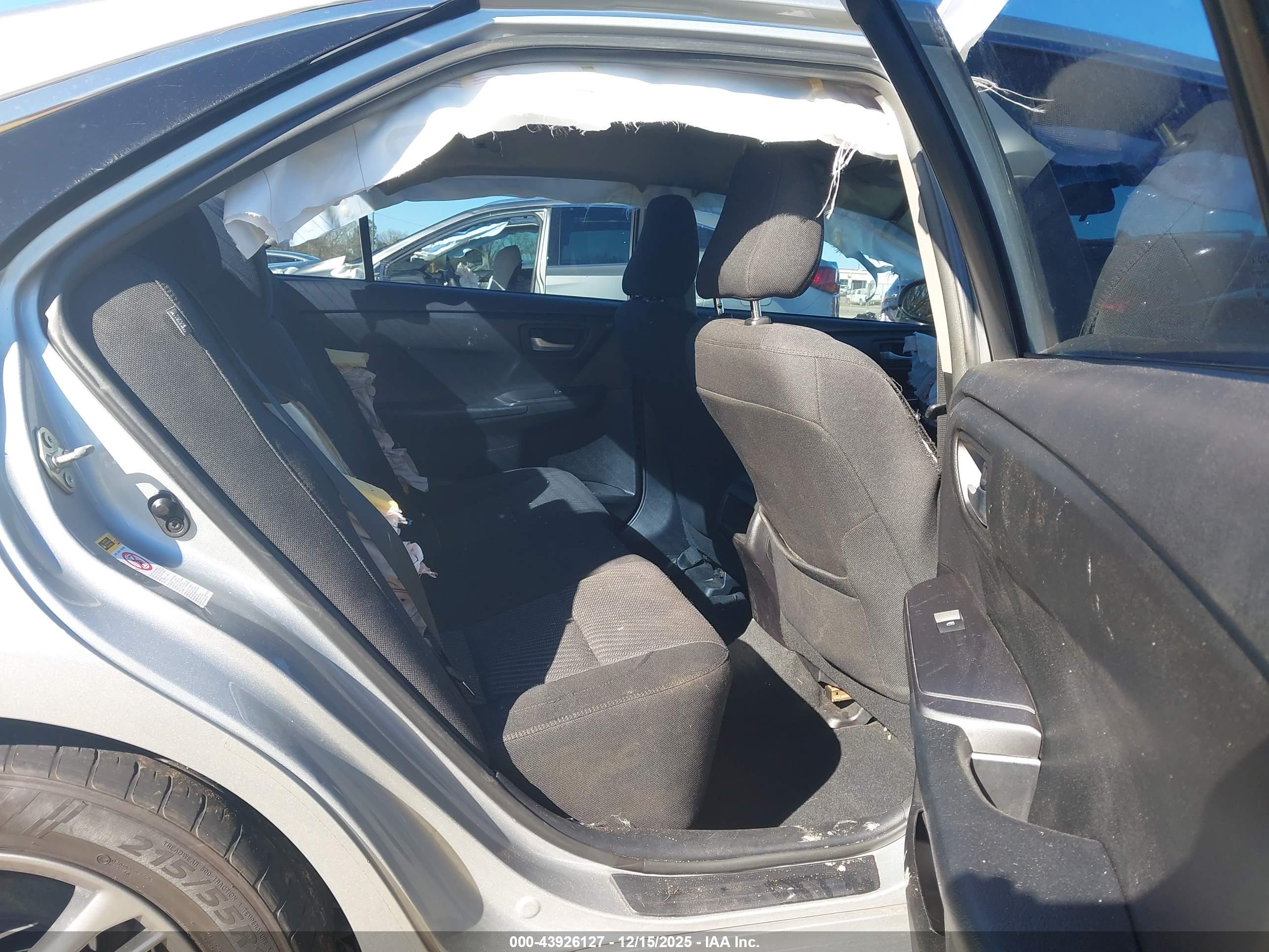 TOYOTA CAMRY image 8