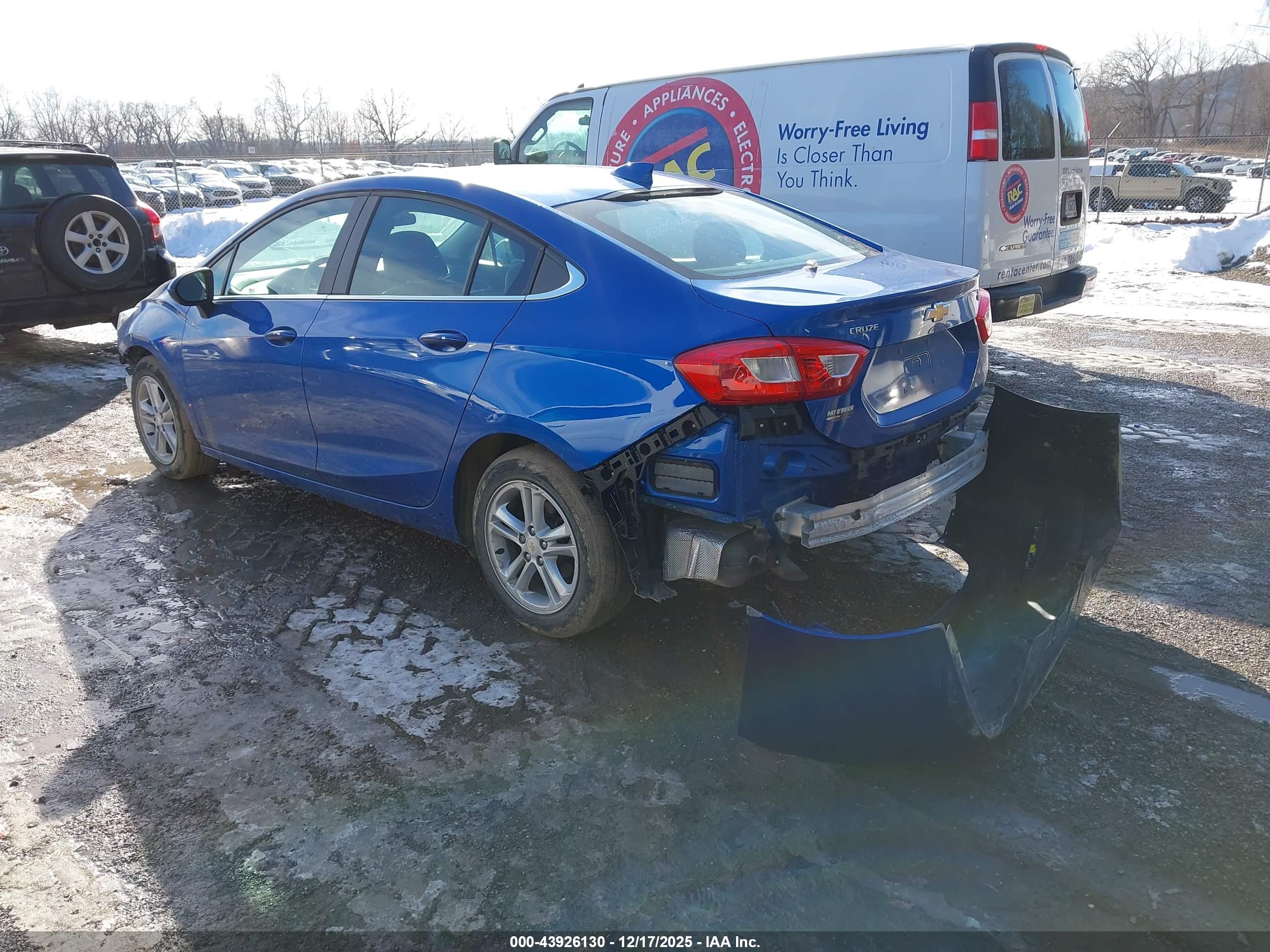 CHEVROLET CRUZE image 3