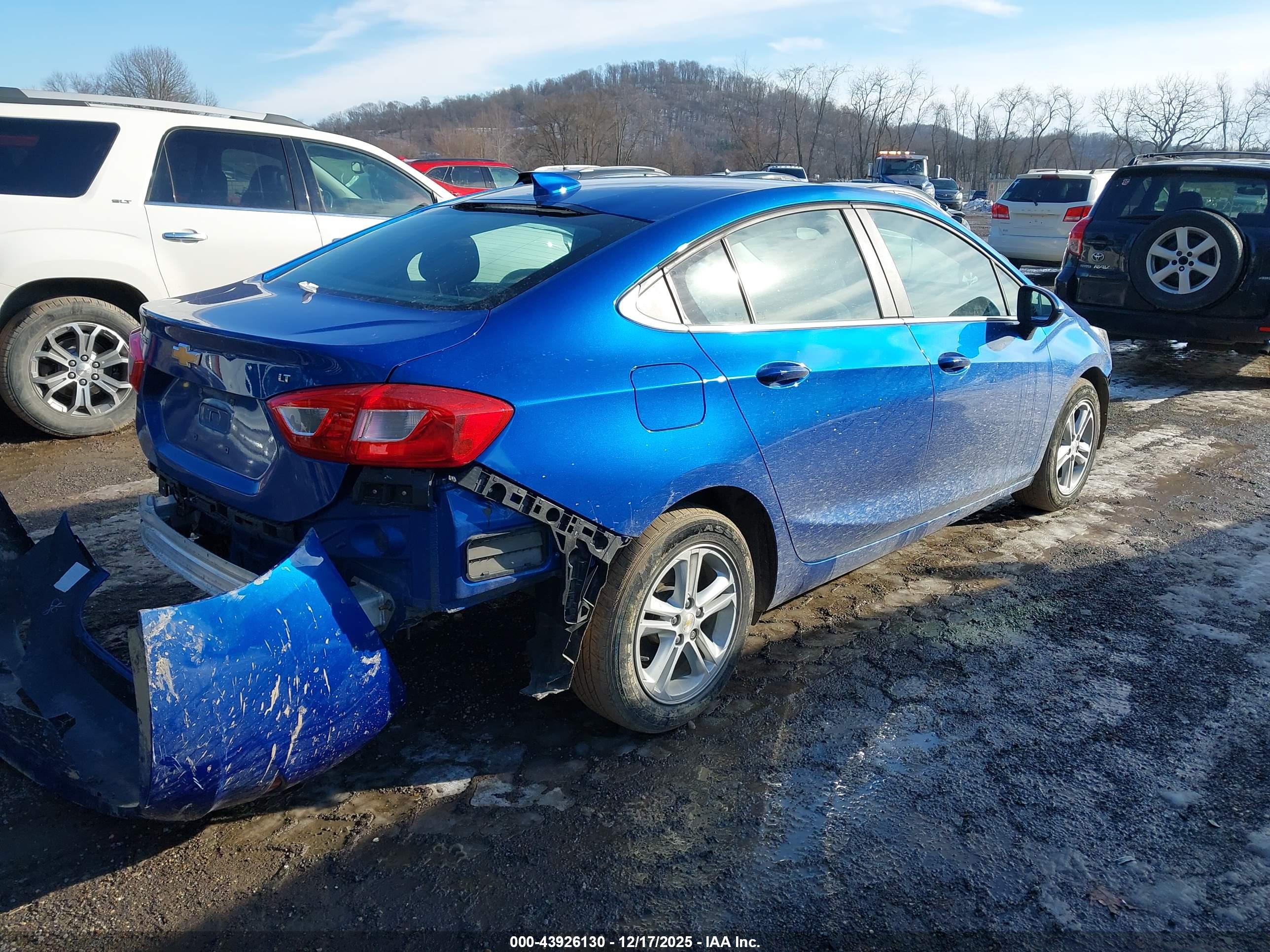 CHEVROLET CRUZE image 4