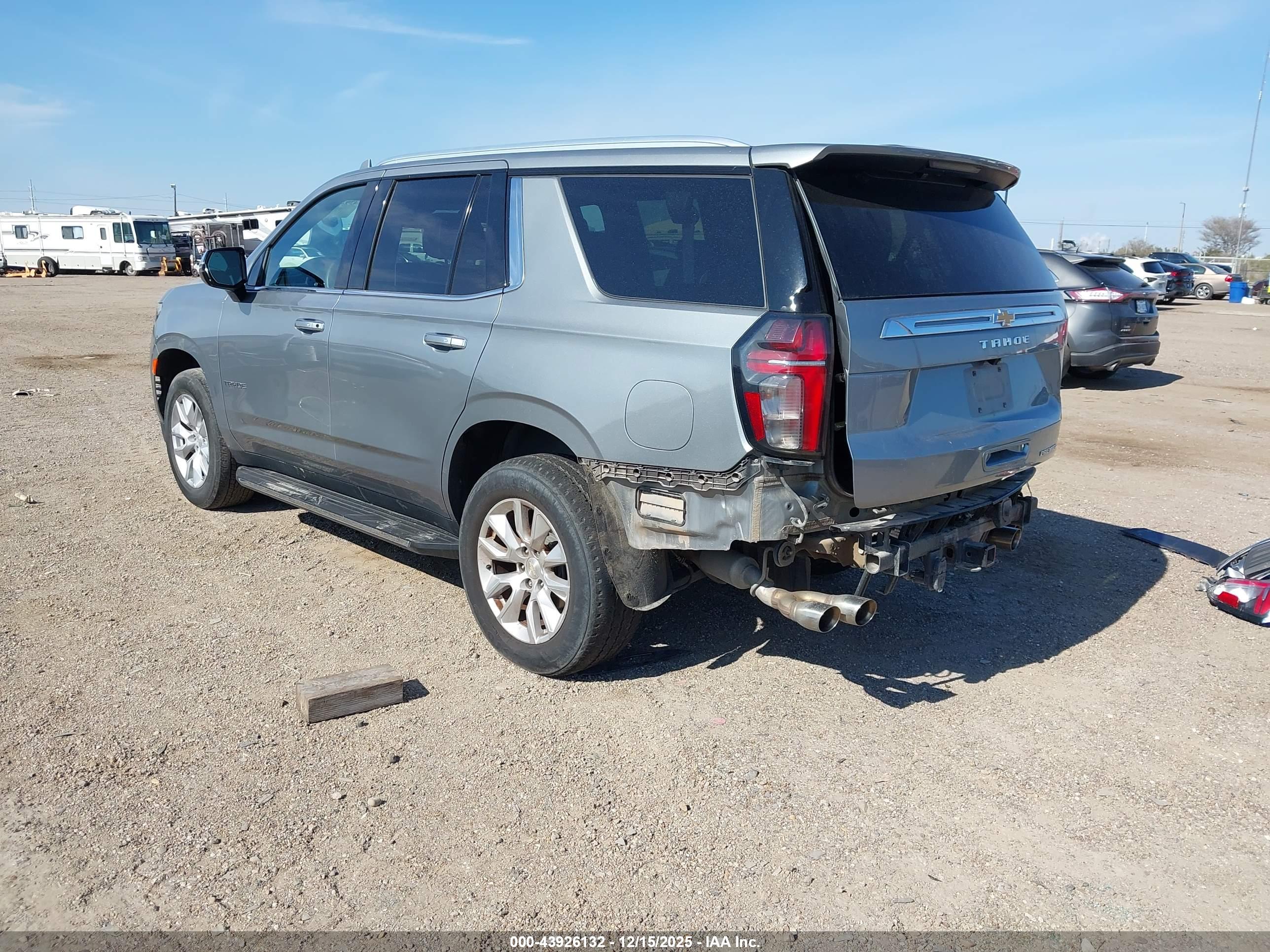 CHEVROLET TAHOE image 3
