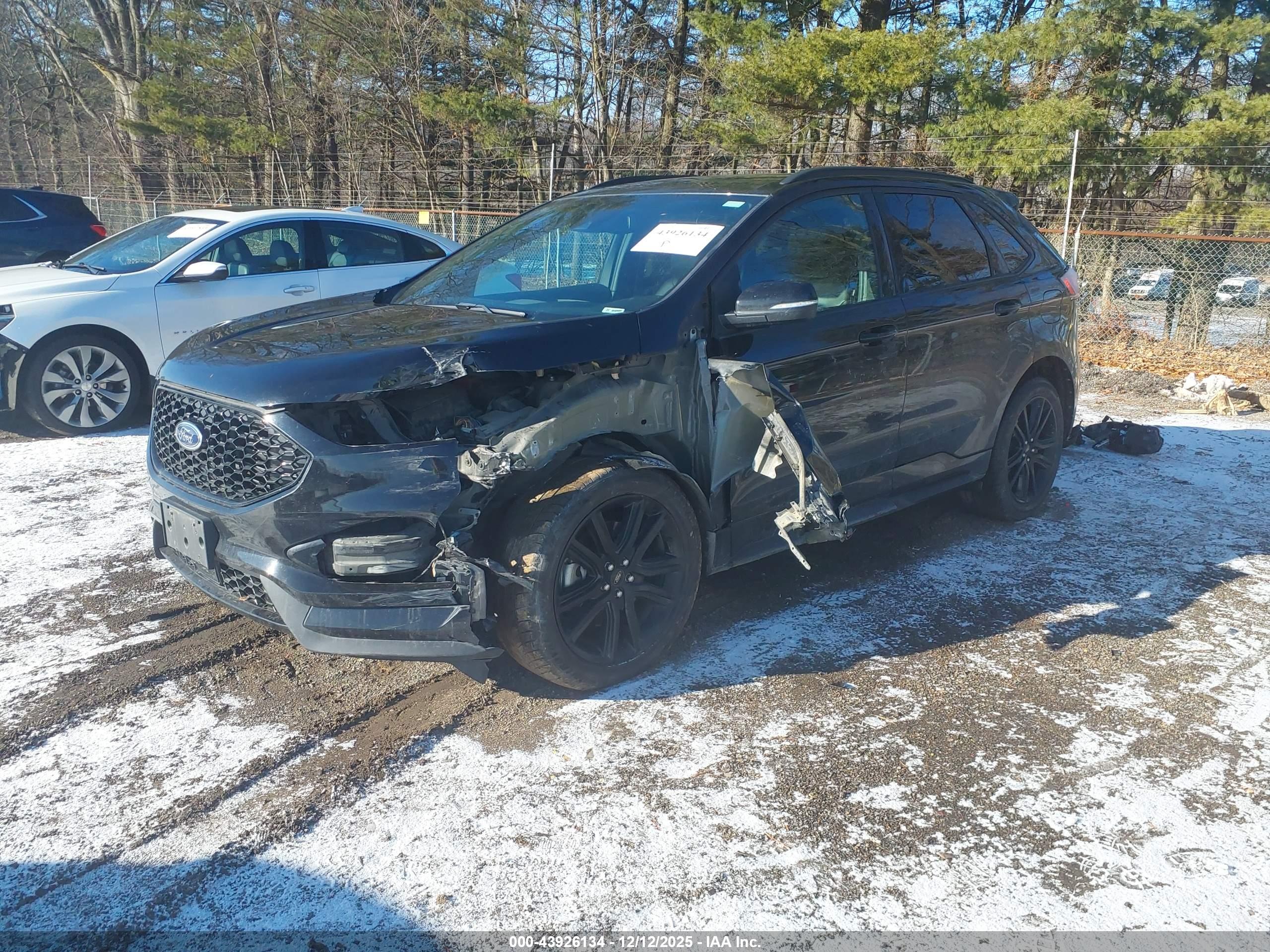 FORD EDGE image 2
