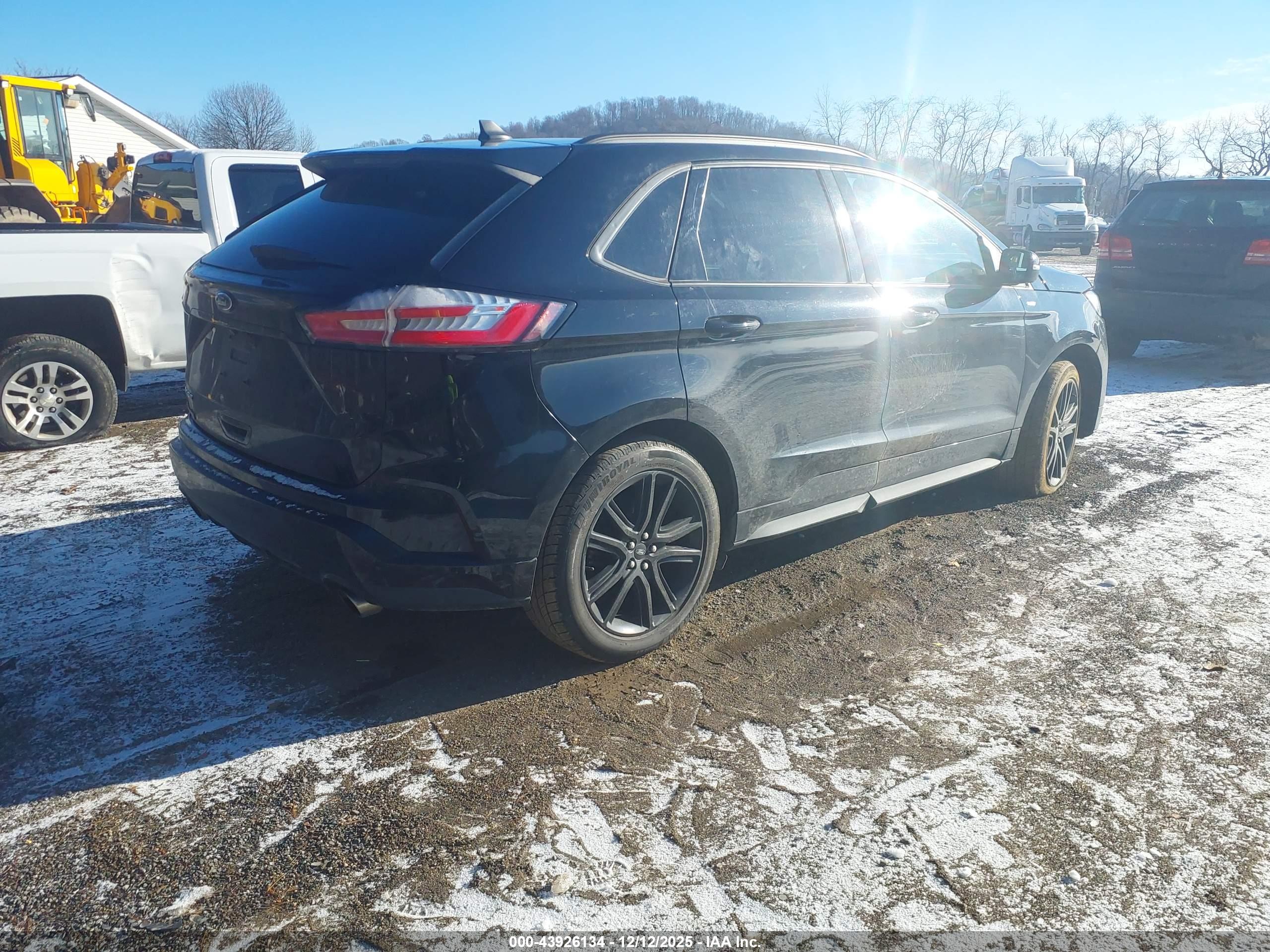 FORD EDGE image 4