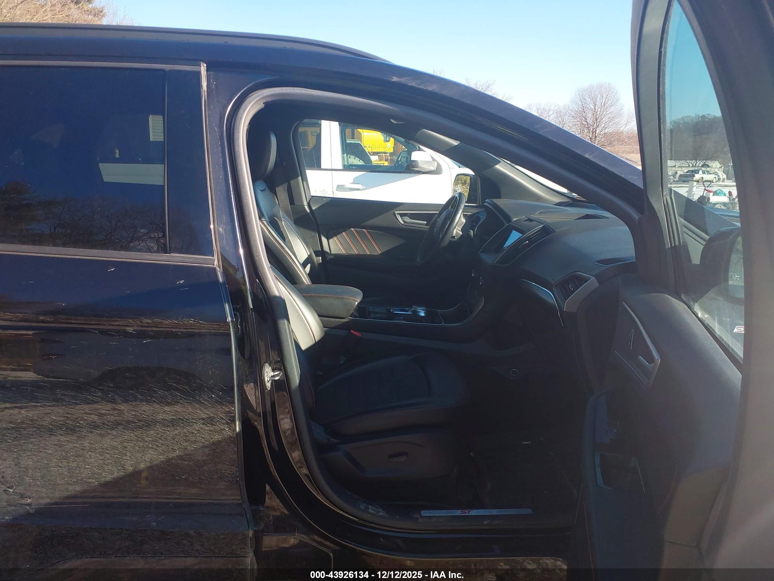 FORD EDGE image 5