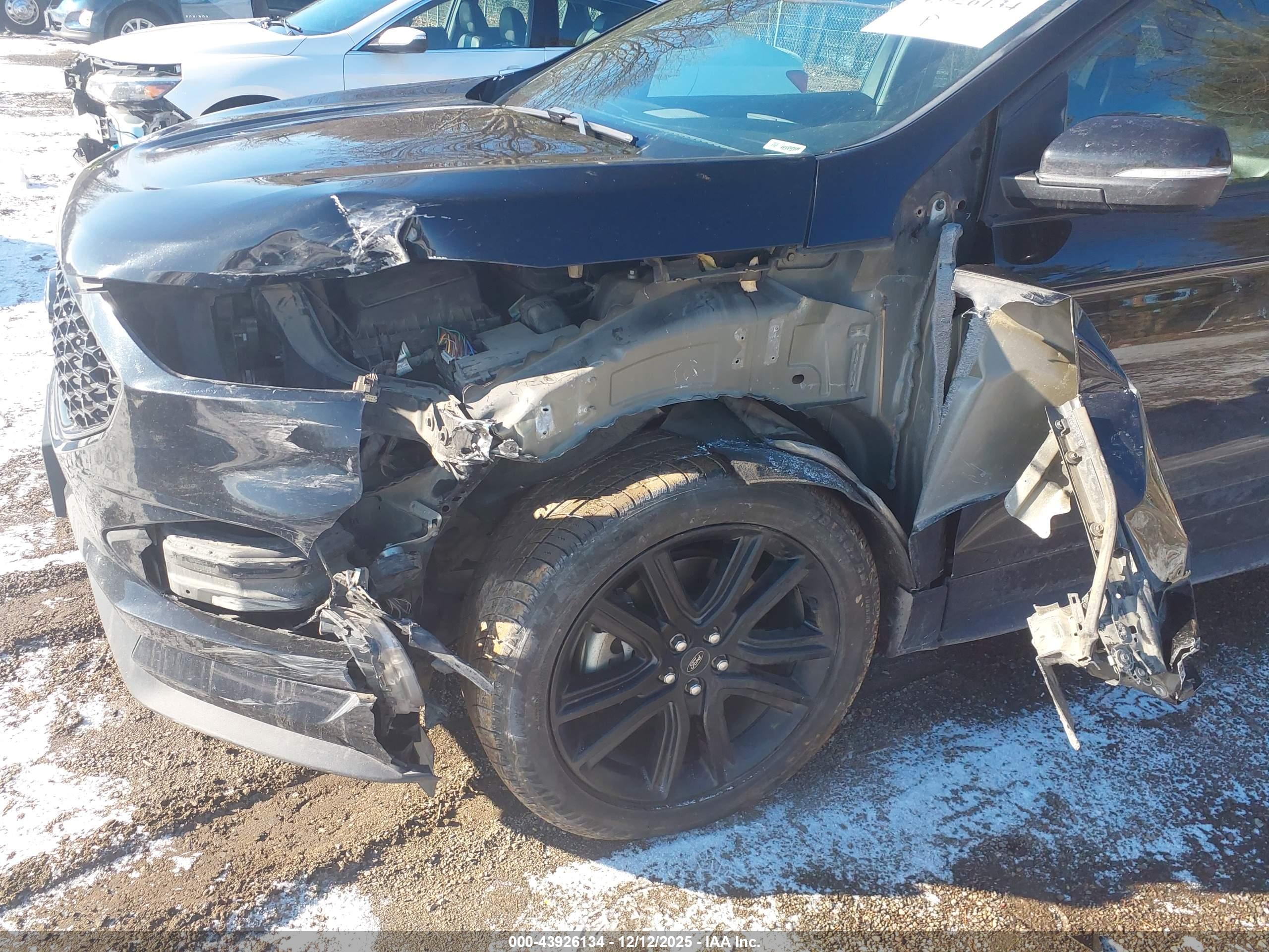 FORD EDGE image 6