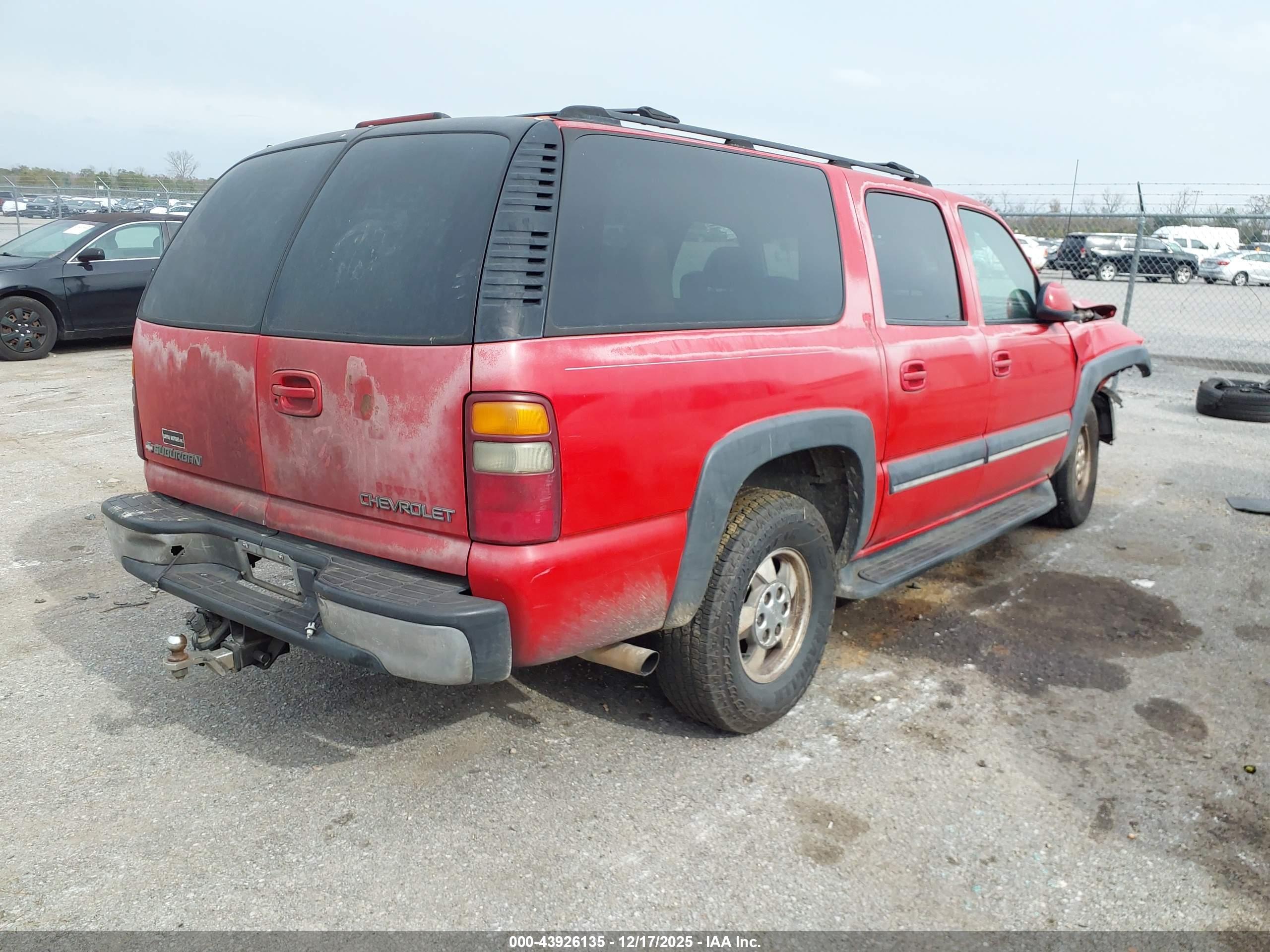 CHEVROLET SUBURBAN image 4