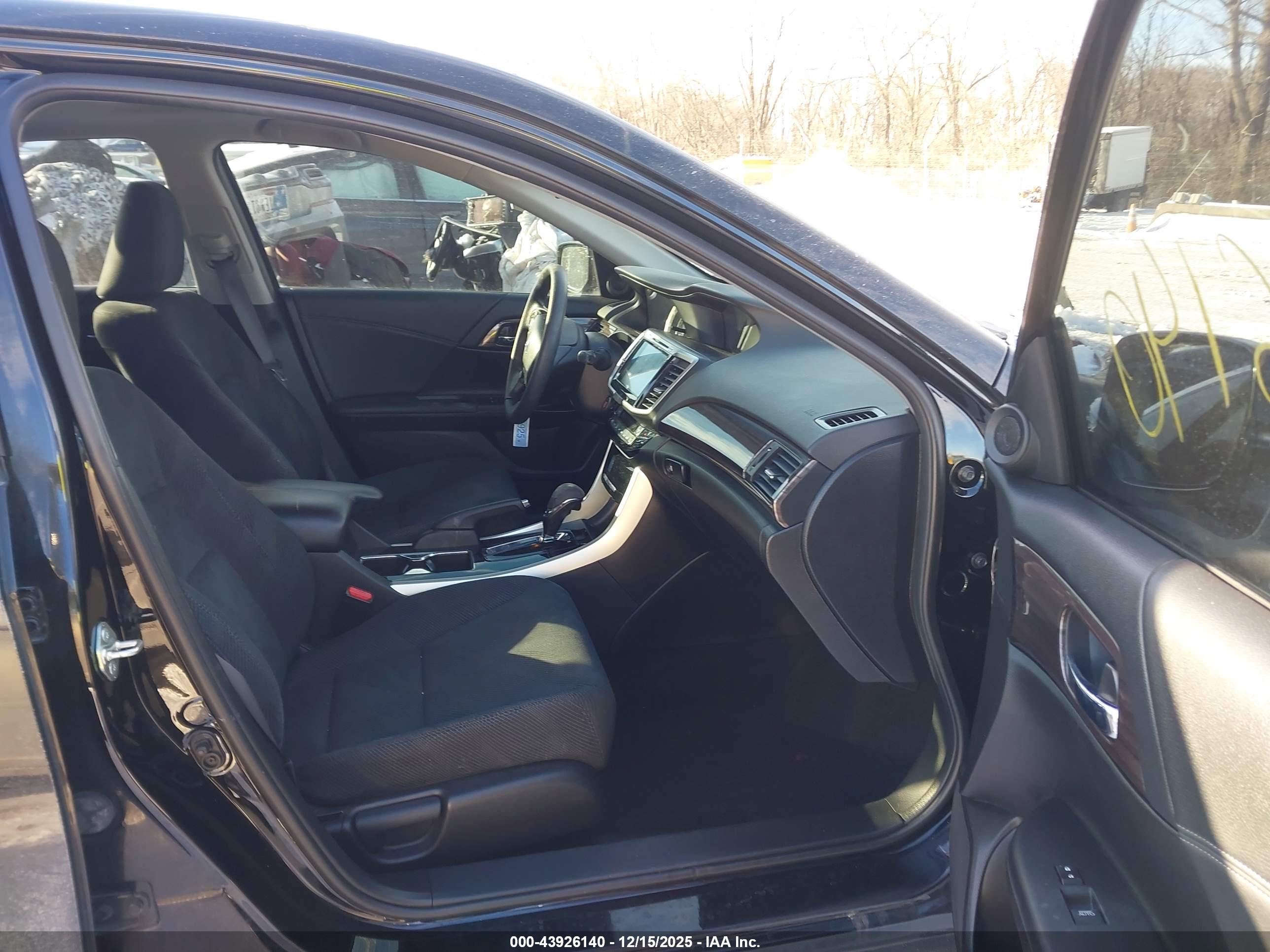 HONDA ACCORD image 5