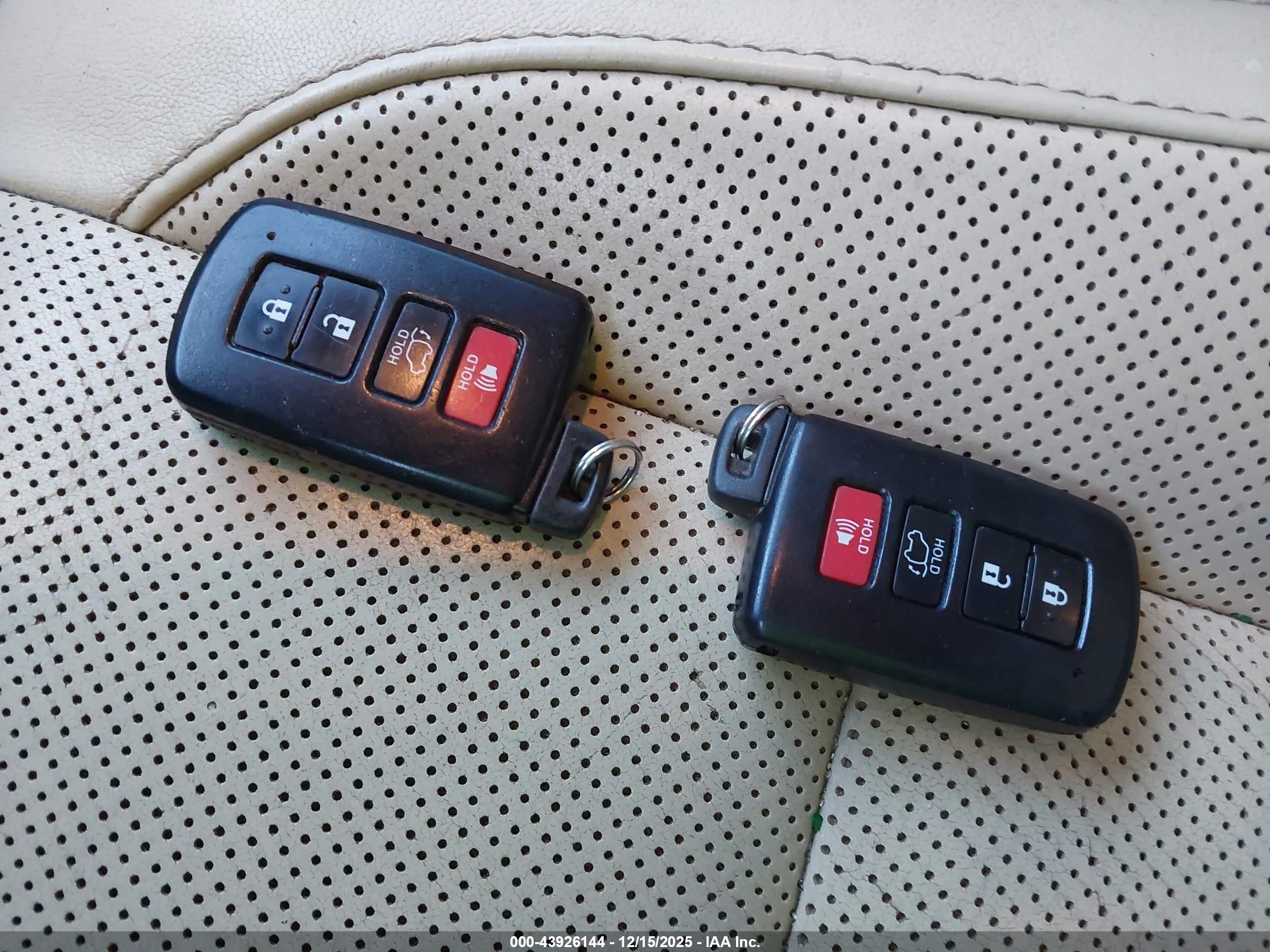 TOYOTA HIGHLANDER image 11