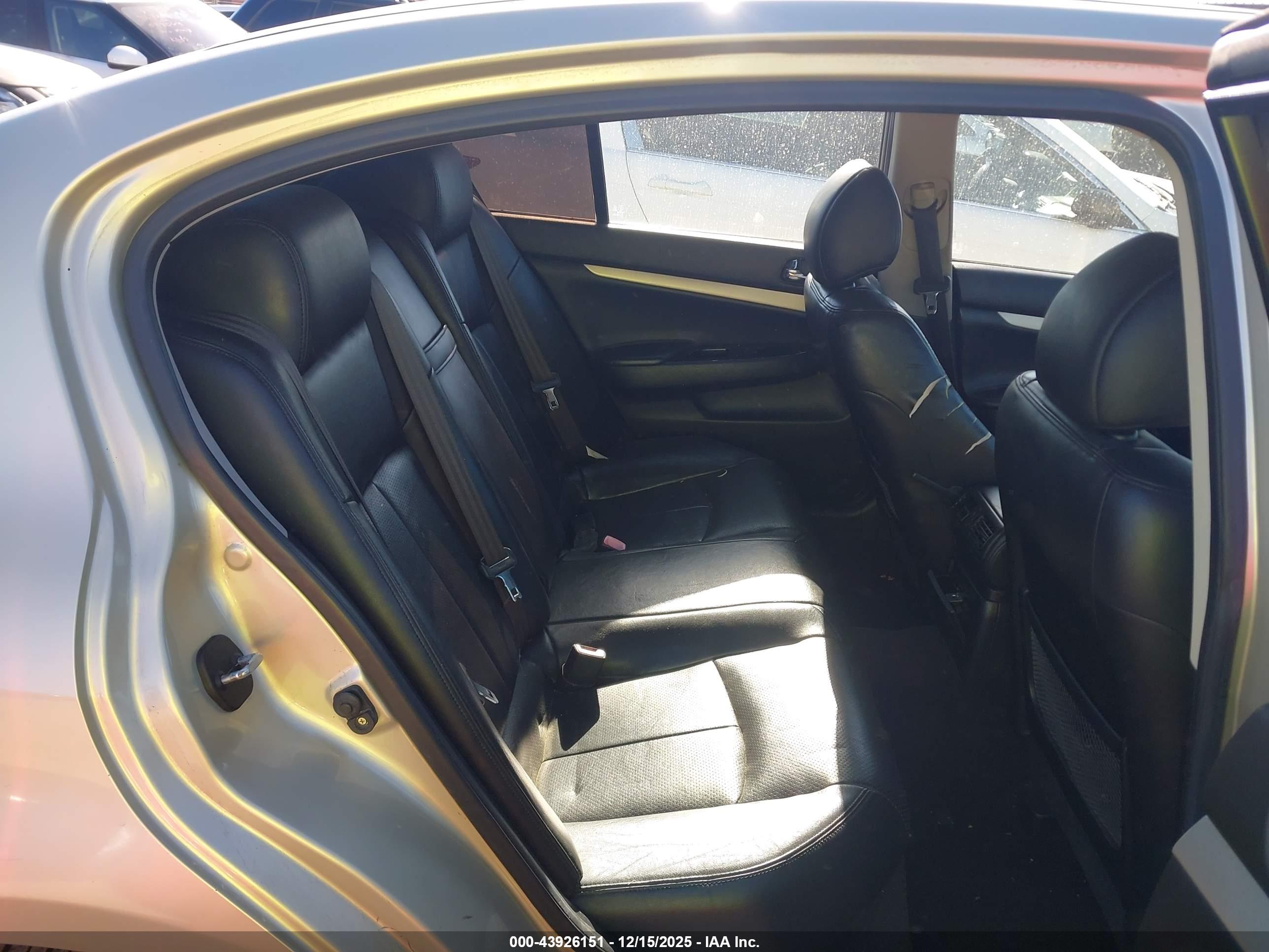 INFINITI G35 image 8