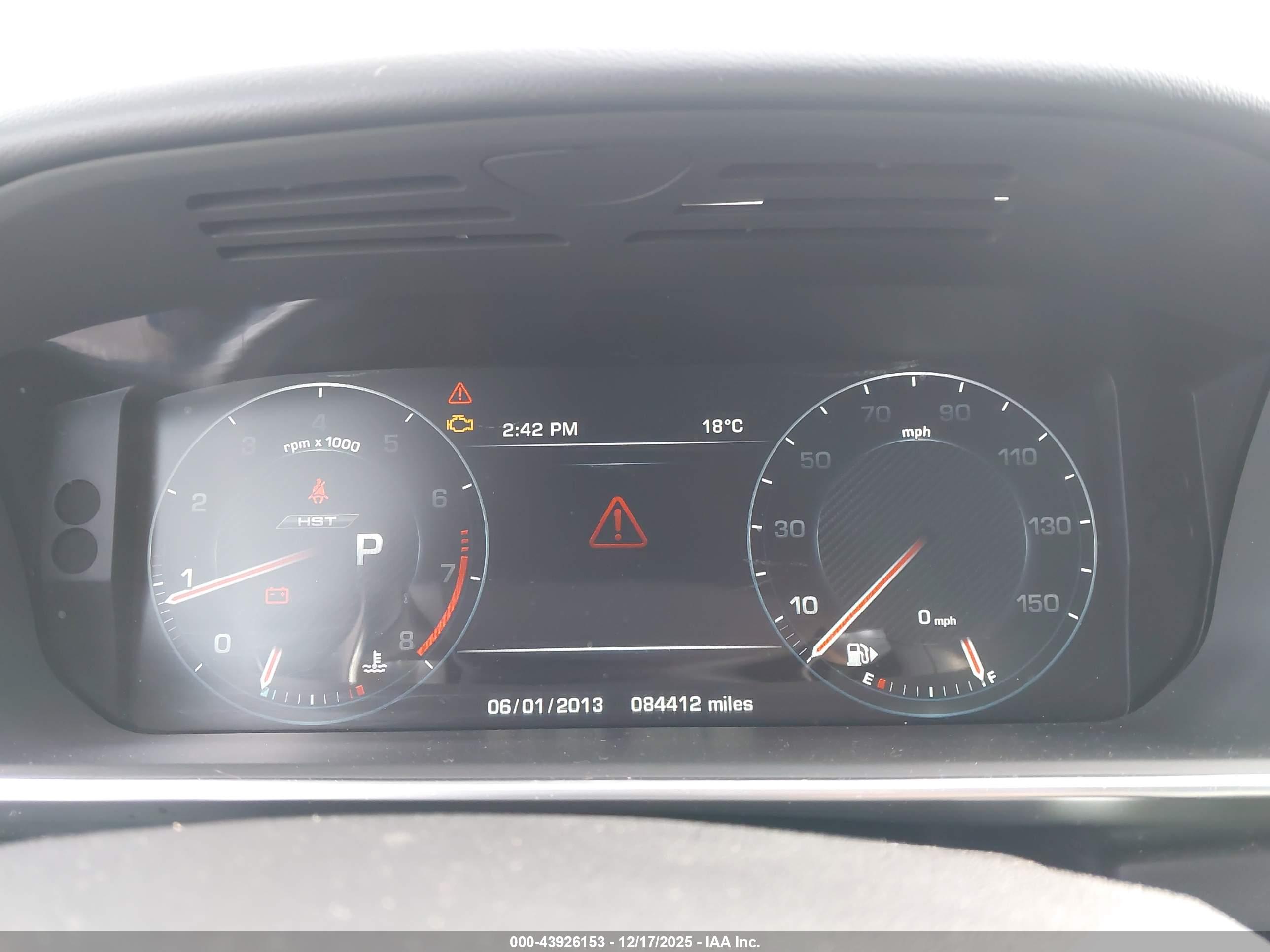 LAND ROVER image 7