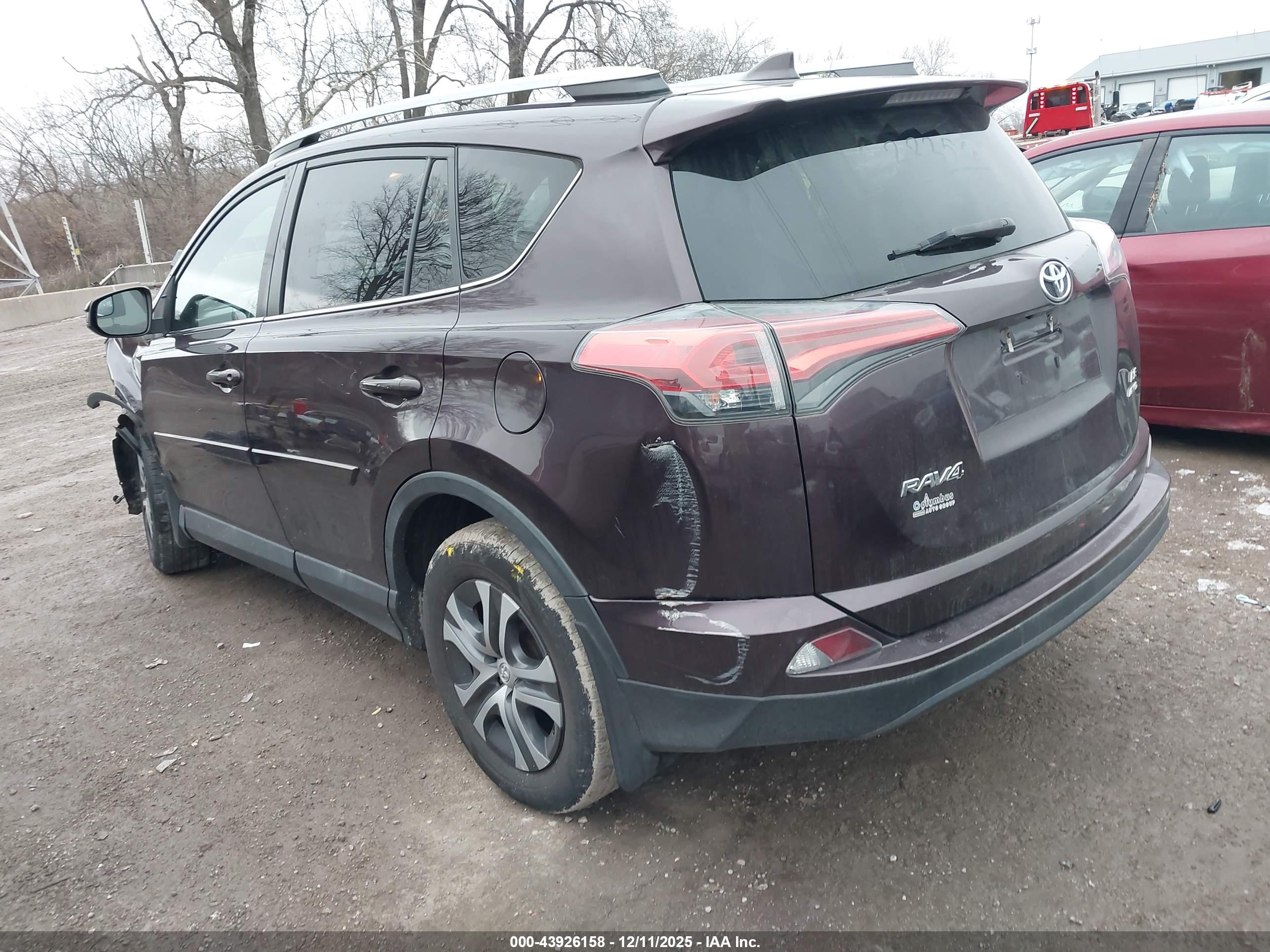 TOYOTA RAV4 image 3