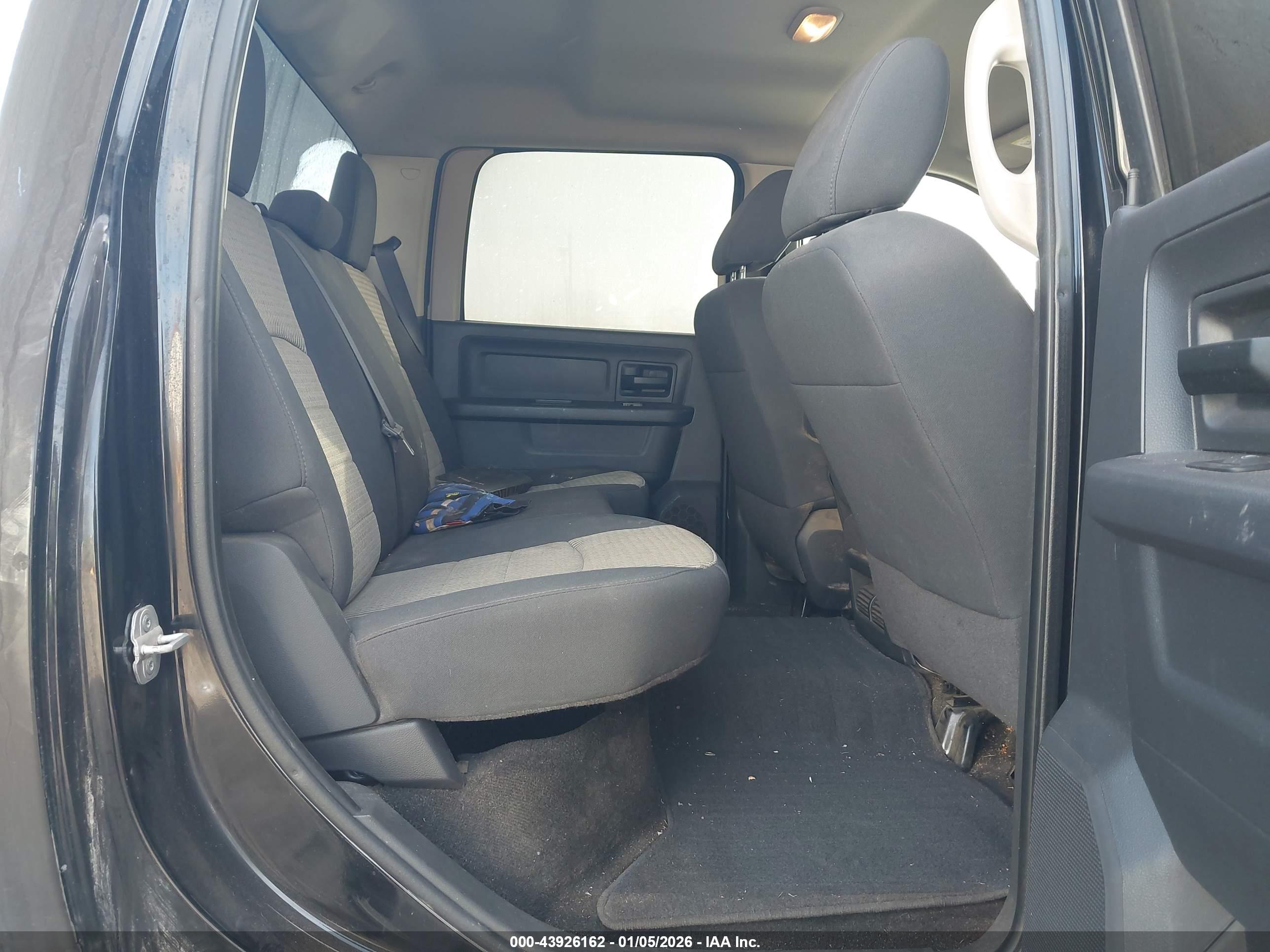 RAM 2500 image 8