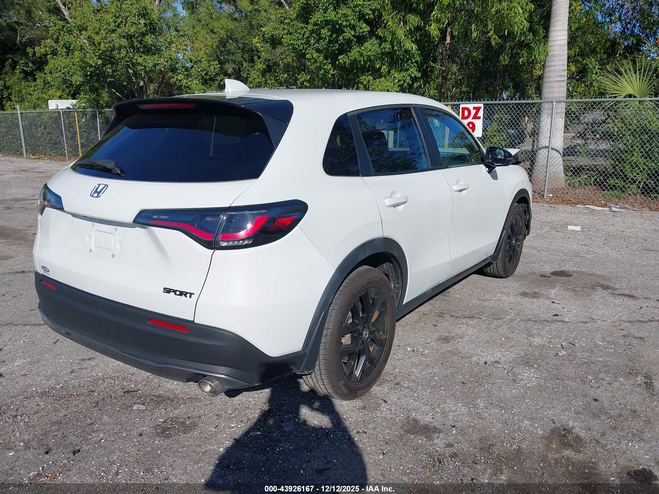 HONDA HR-V image 4