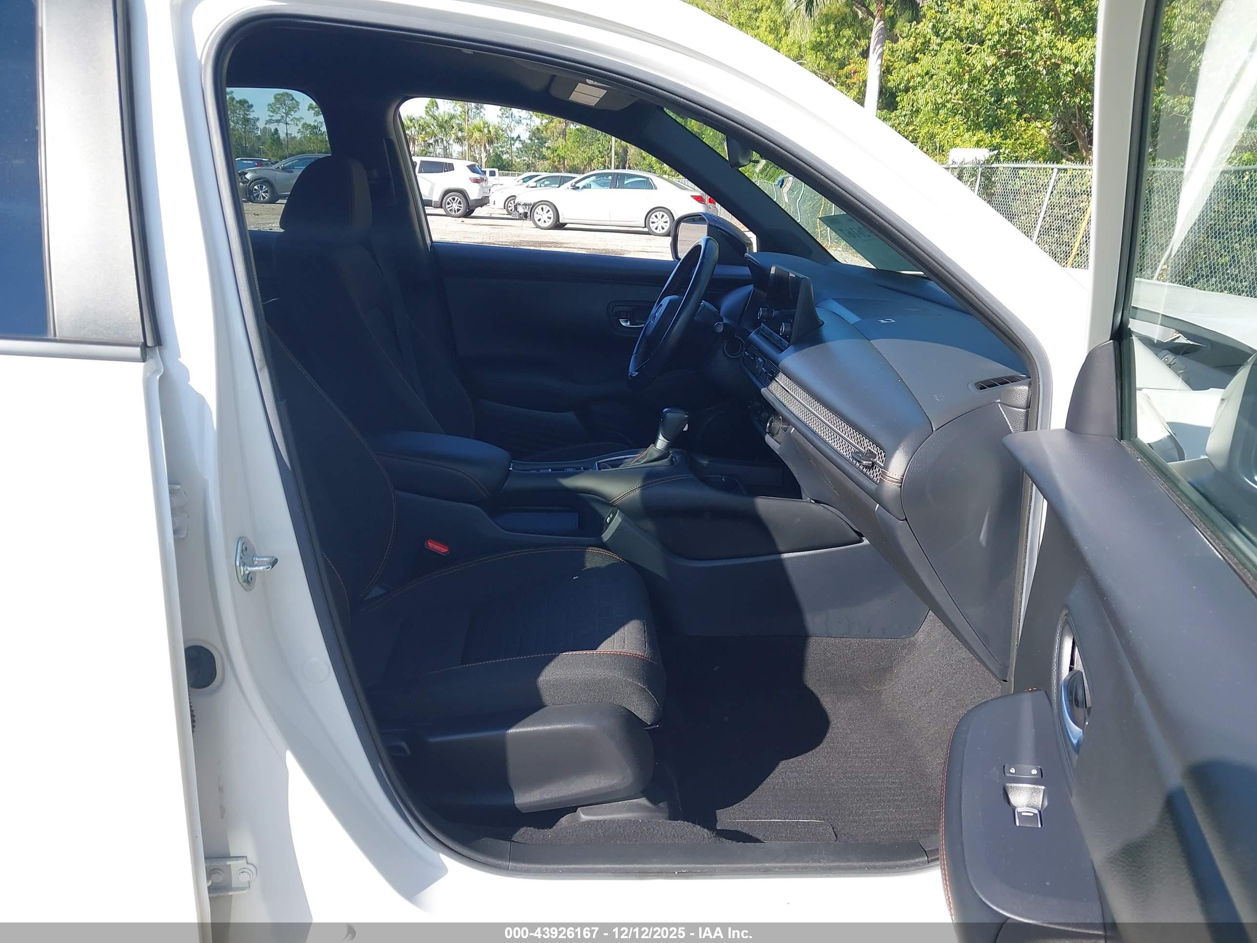 HONDA HR-V image 5