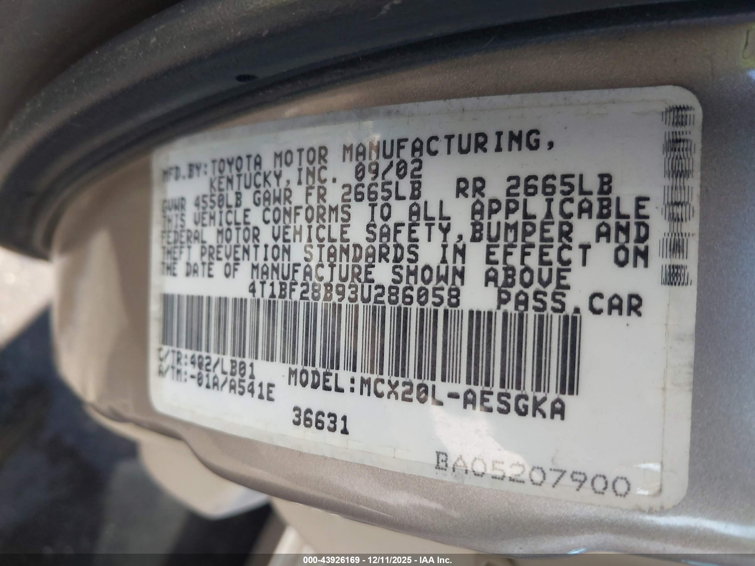 TOYOTA AVALON image 9