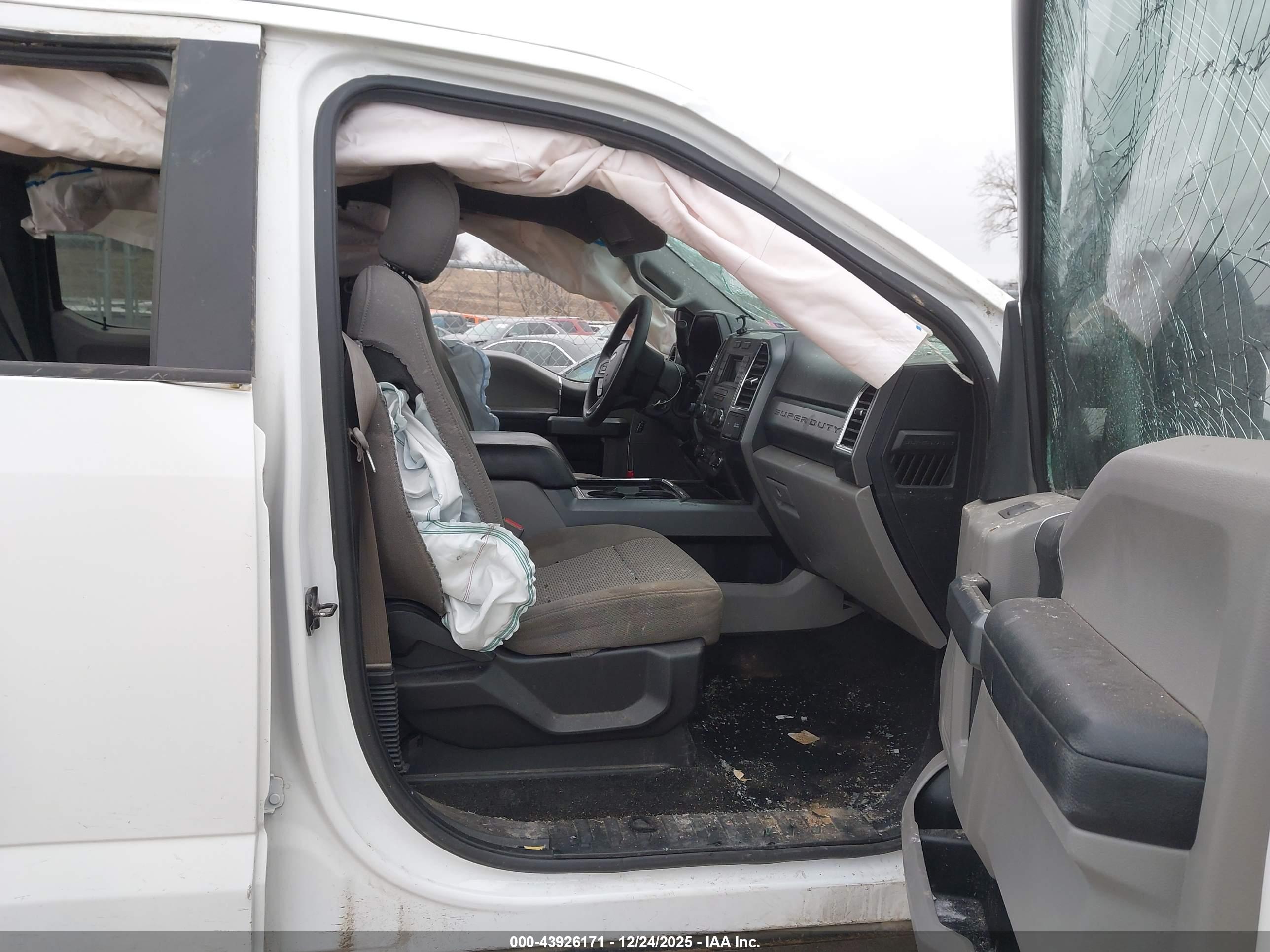 FORD F-250 image 5