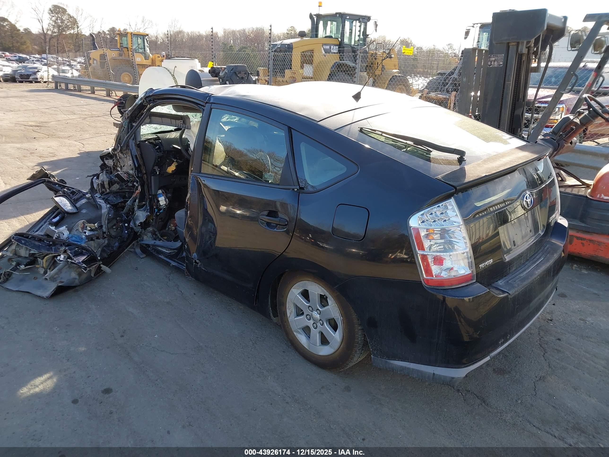 TOYOTA PRIUS image 3