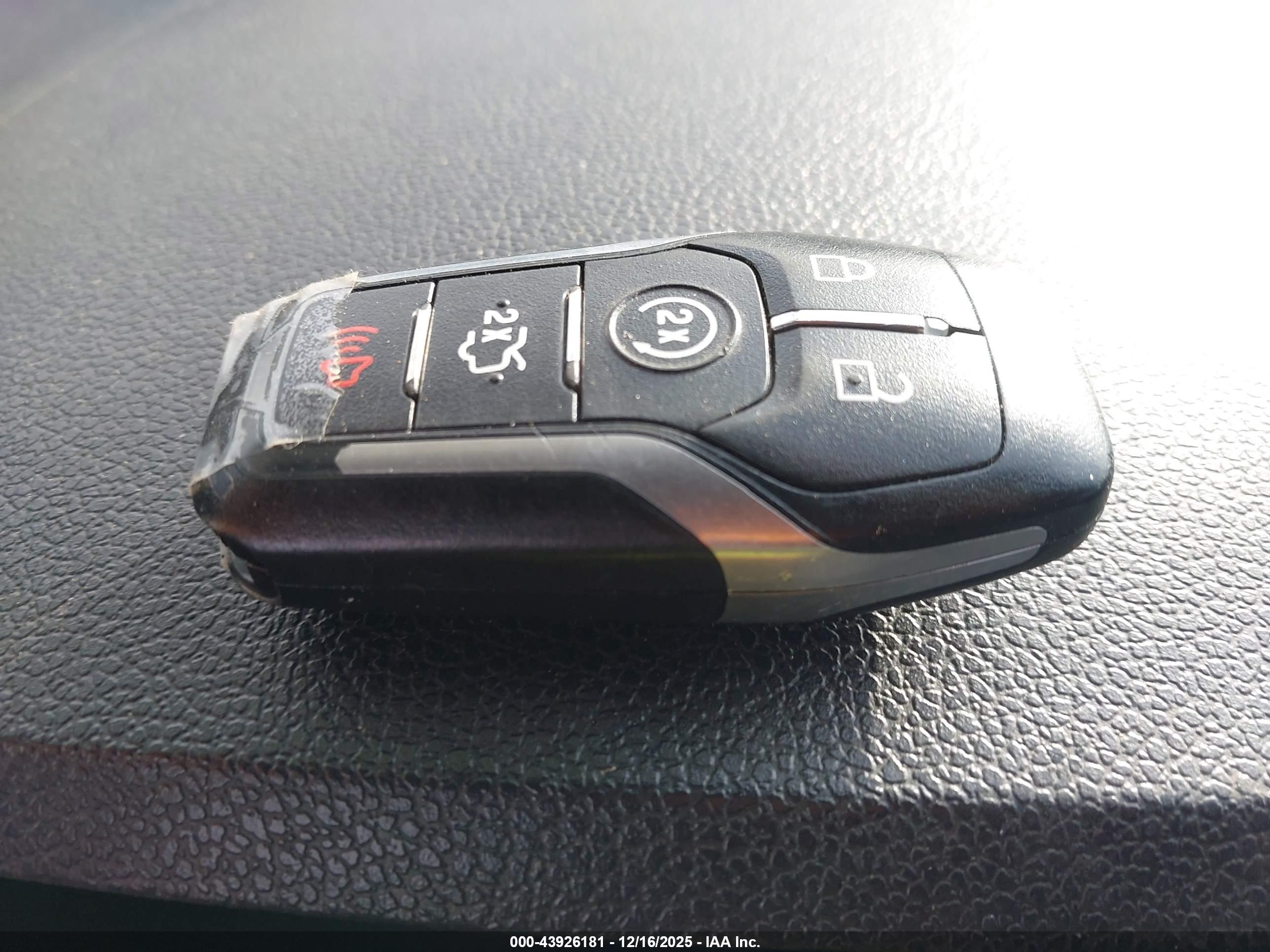 FORD EXPLORER image 11