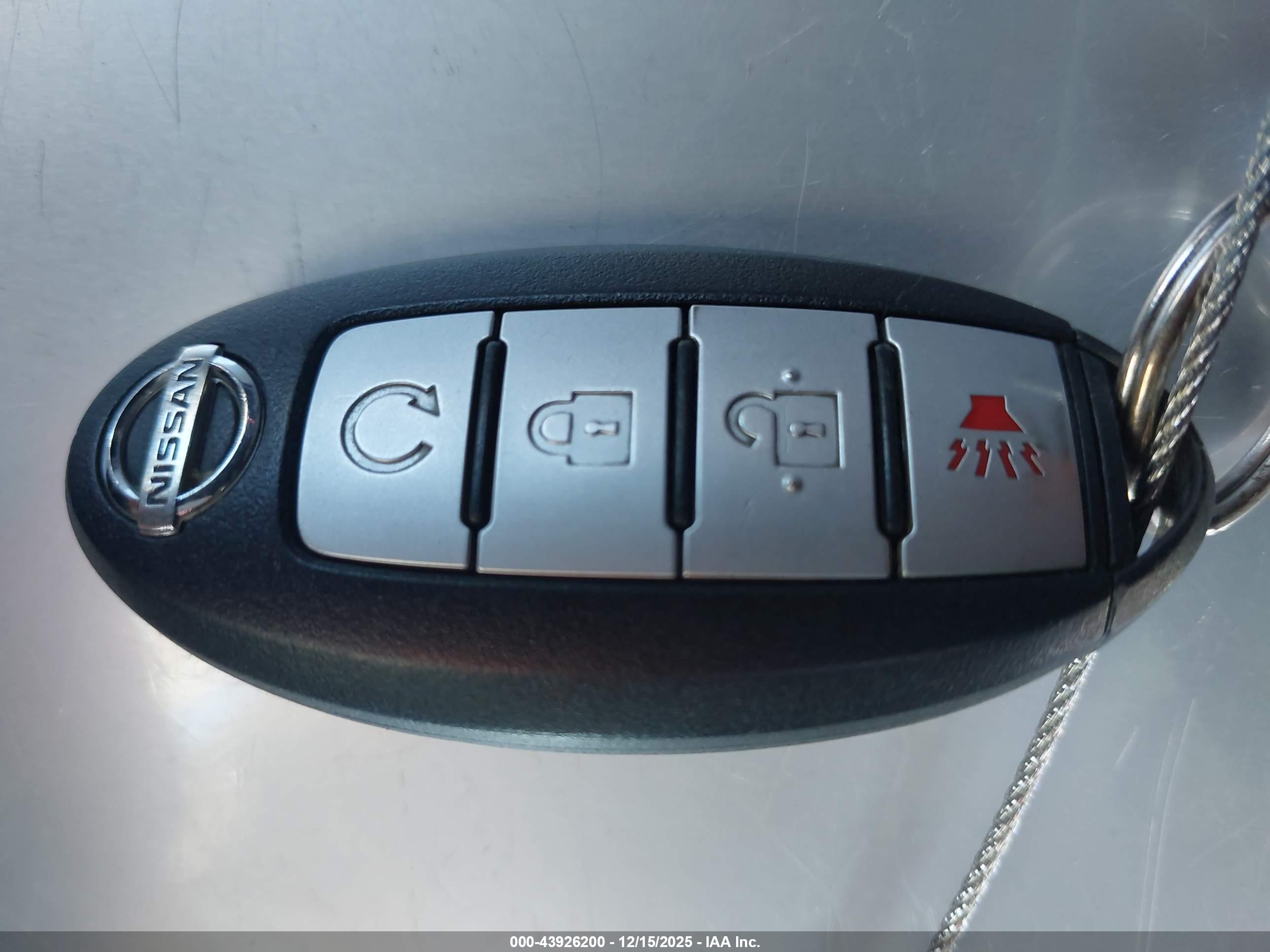 NISSAN MURANO image 11