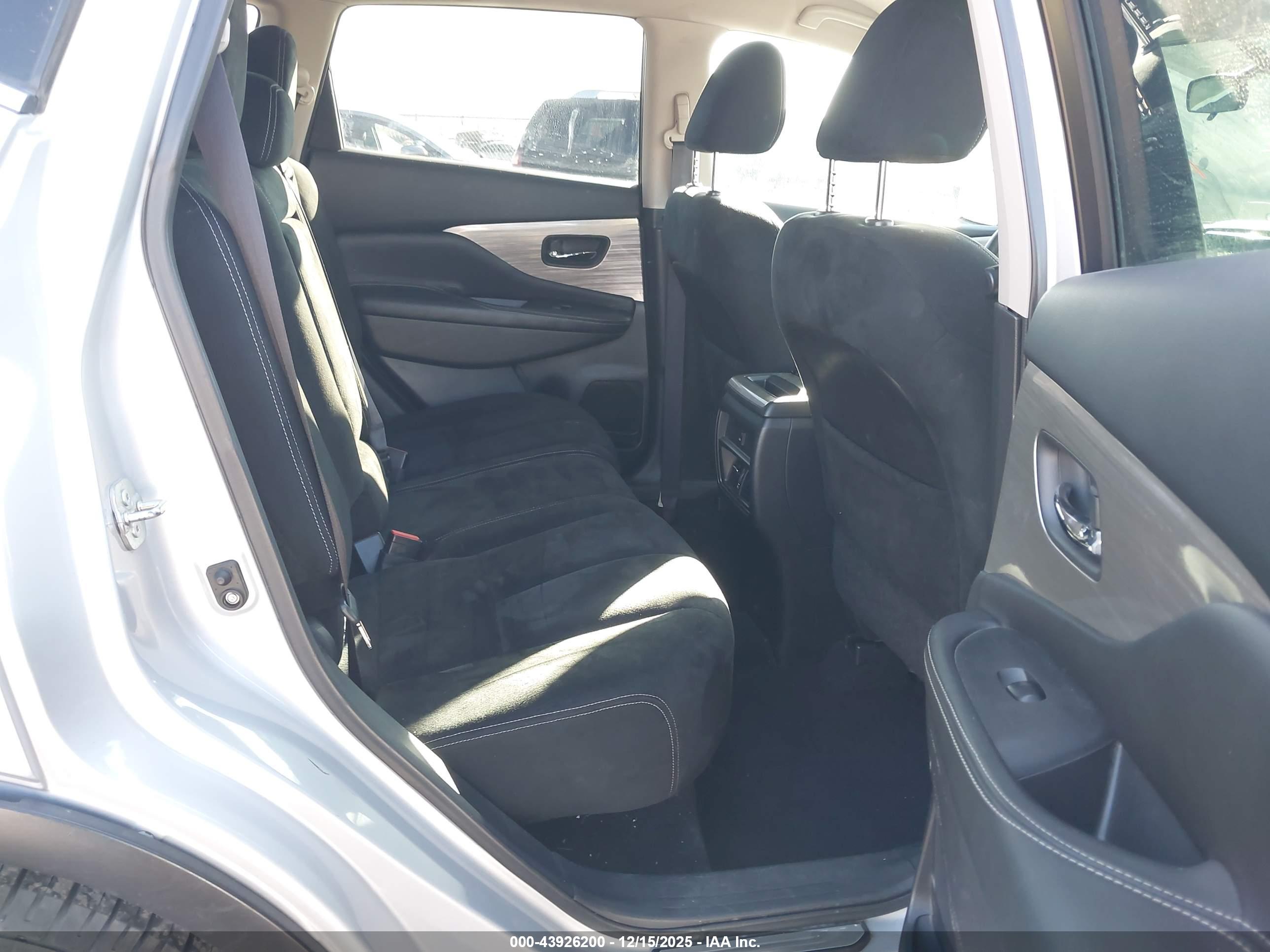 NISSAN MURANO image 8