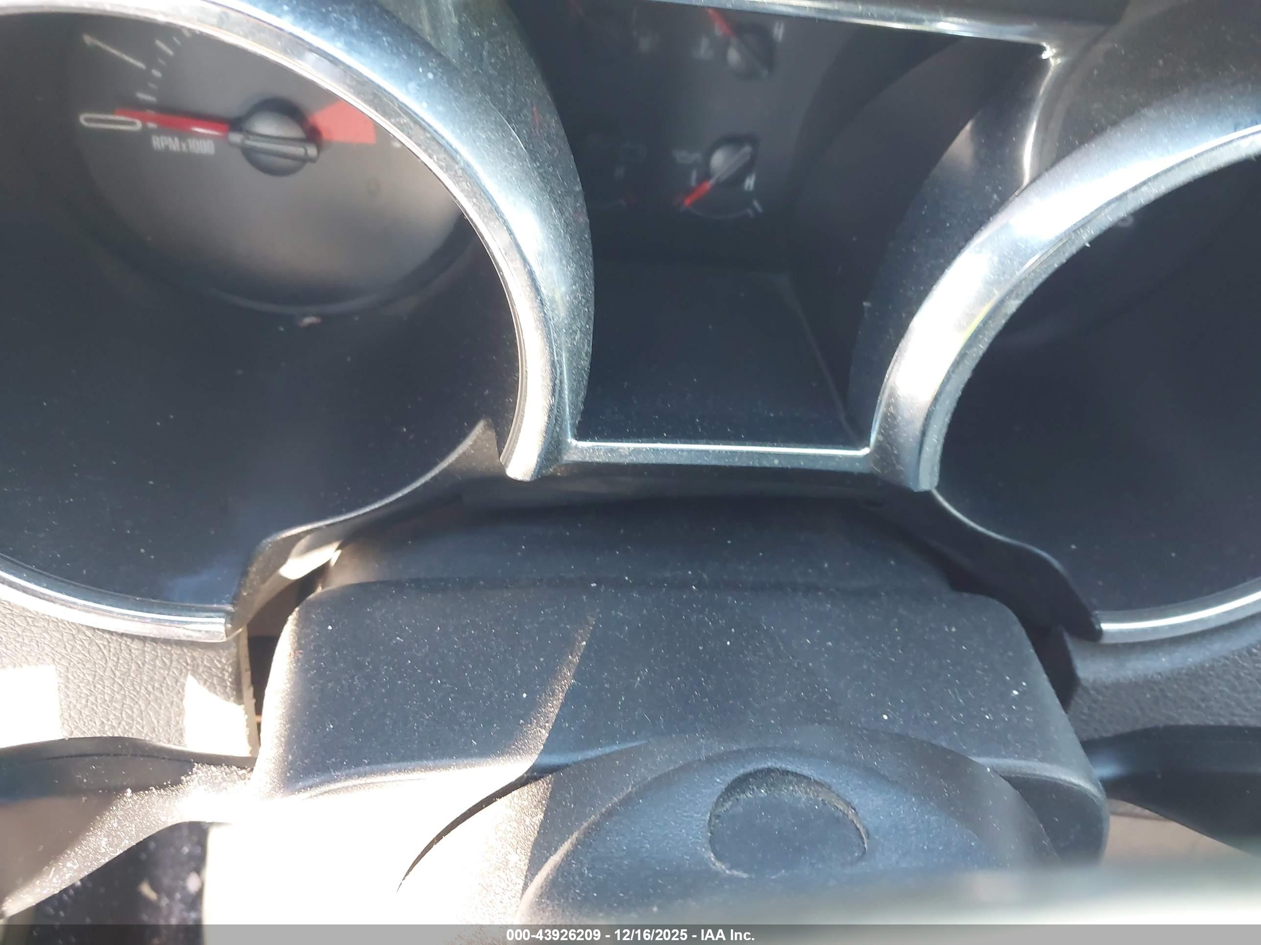 FORD MUSTANG image 7