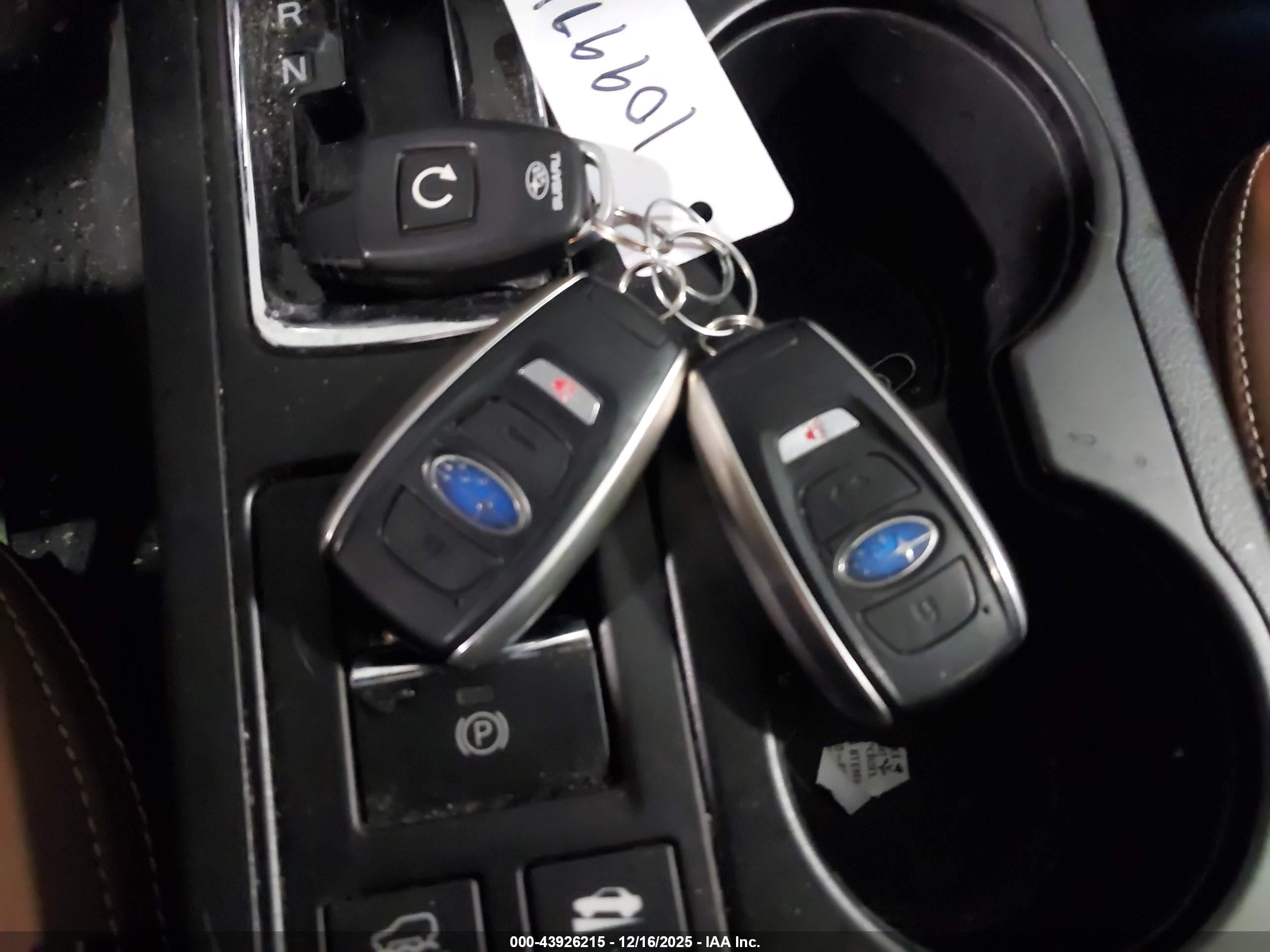 SUBARU OUTBACK image 11