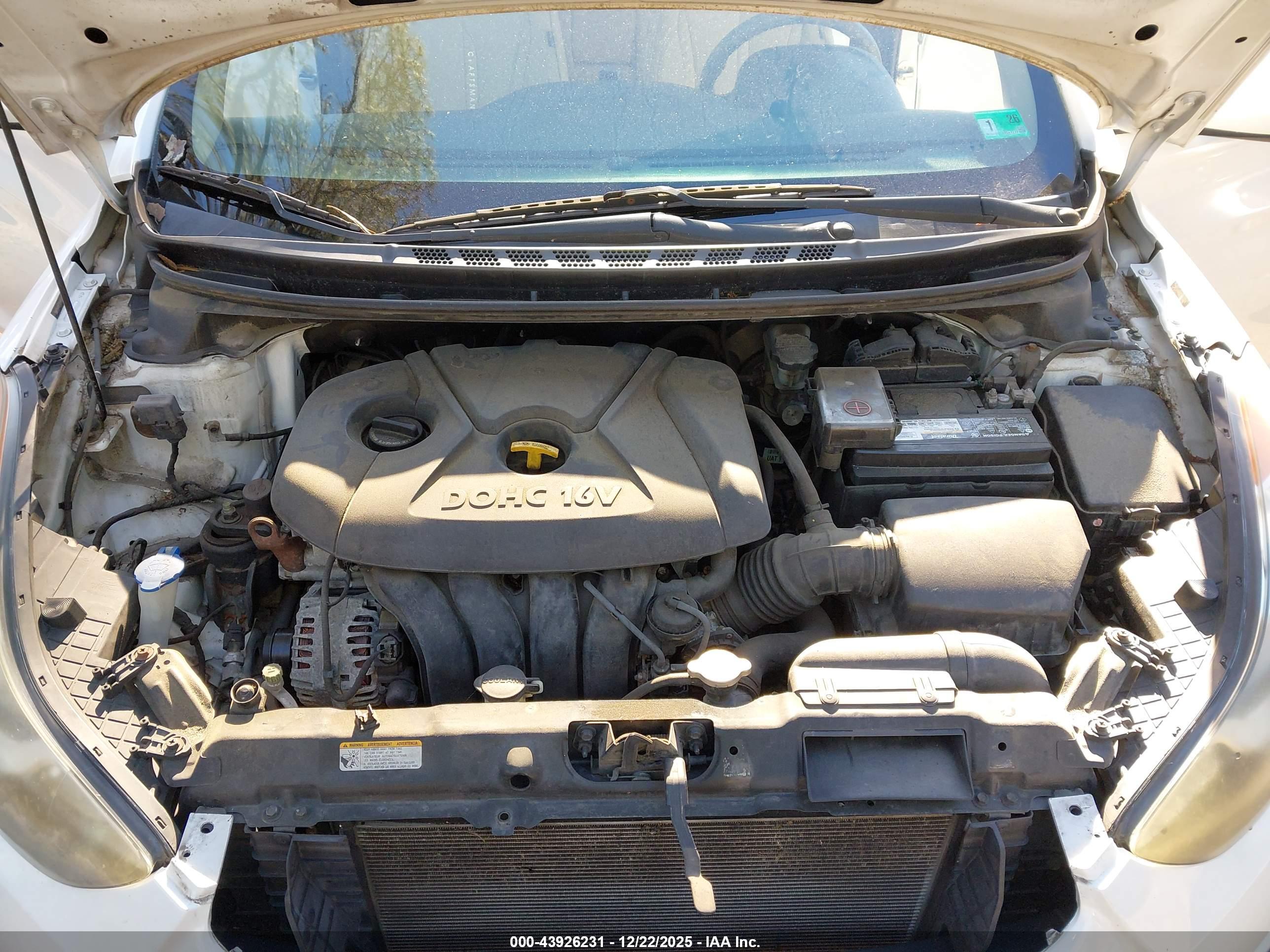 HYUNDAI ELANTRA image 10