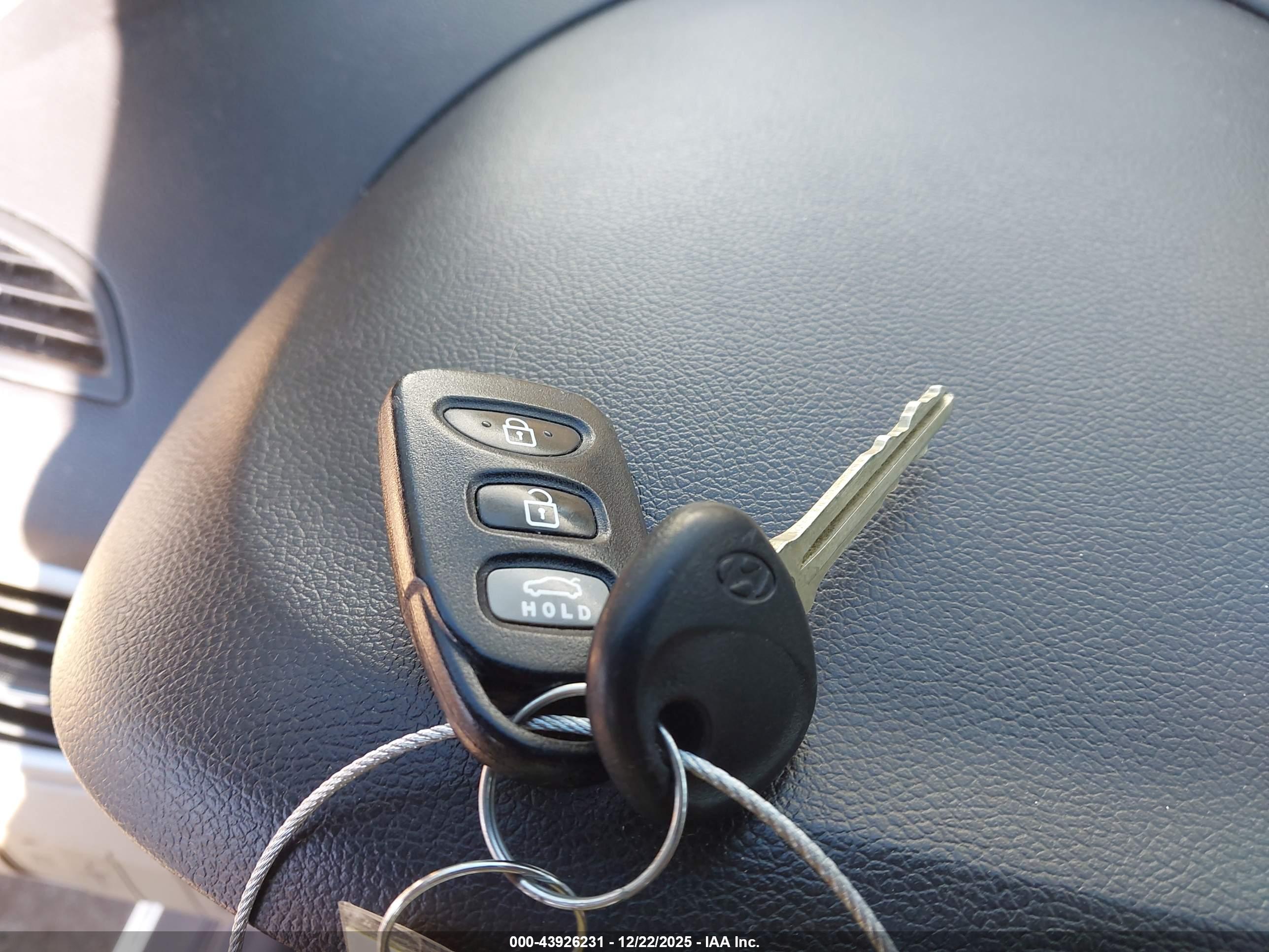 HYUNDAI ELANTRA image 11