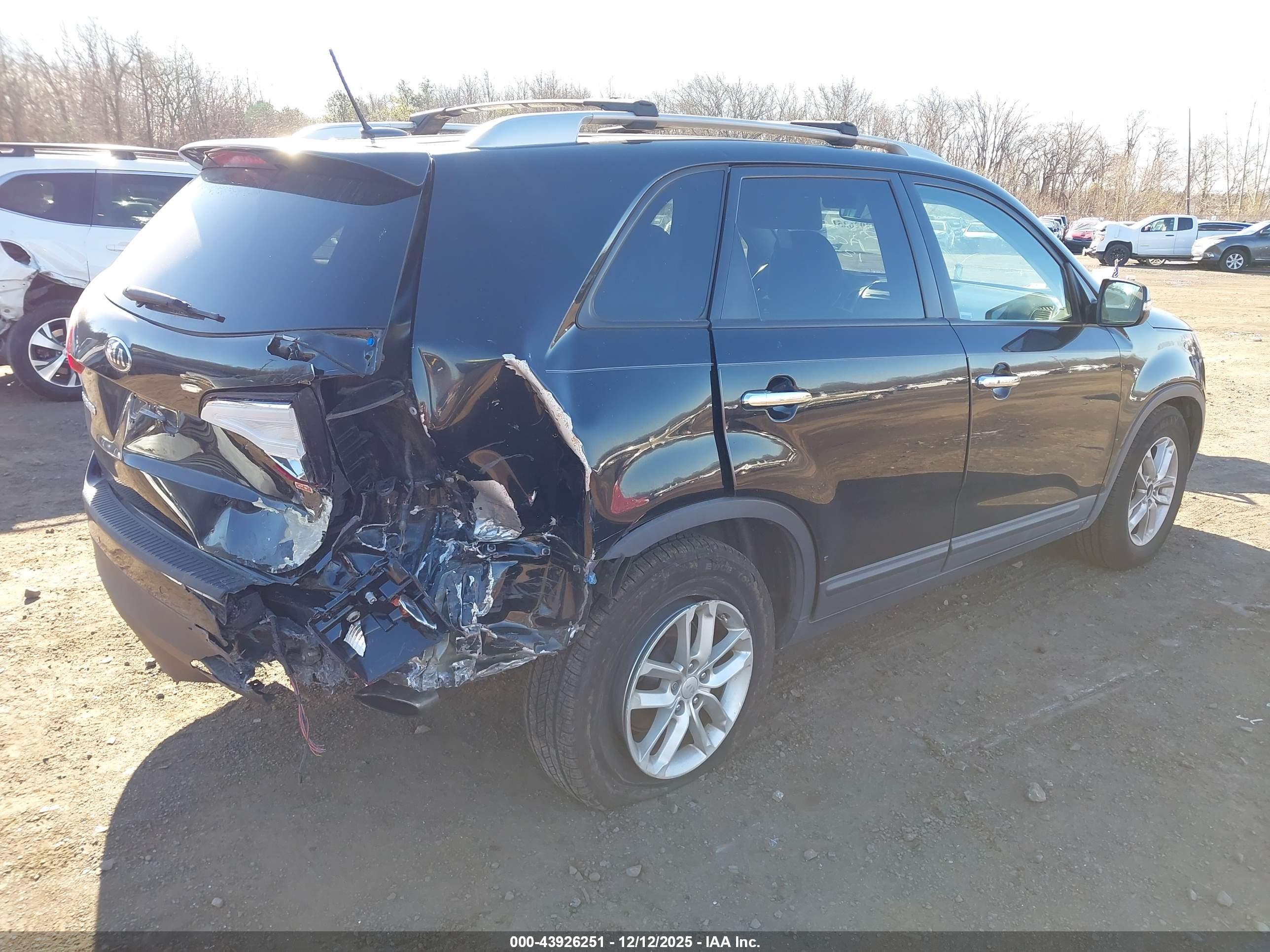 KIA SORENTO image 6