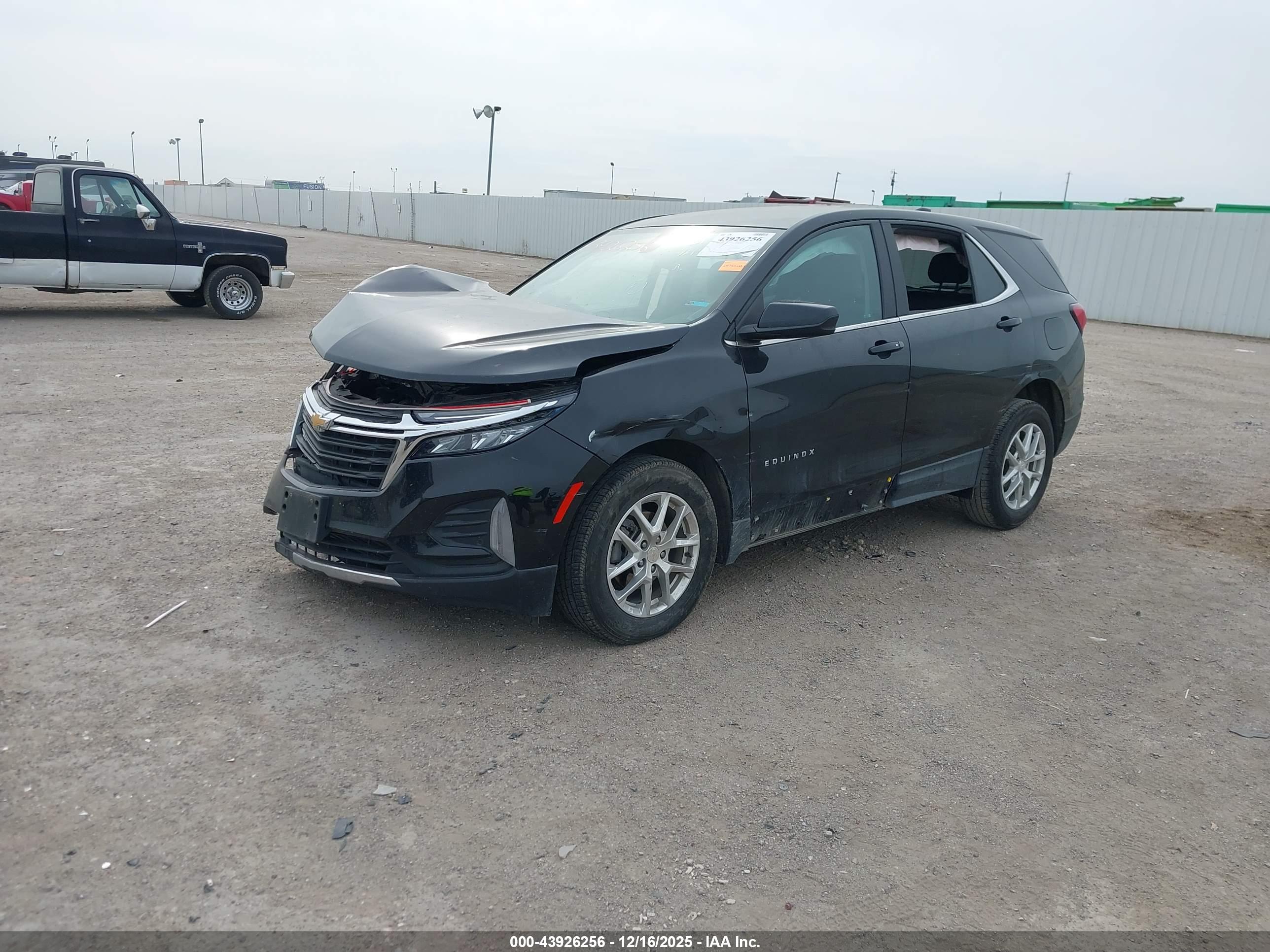 CHEVROLET EQUINOX image 2