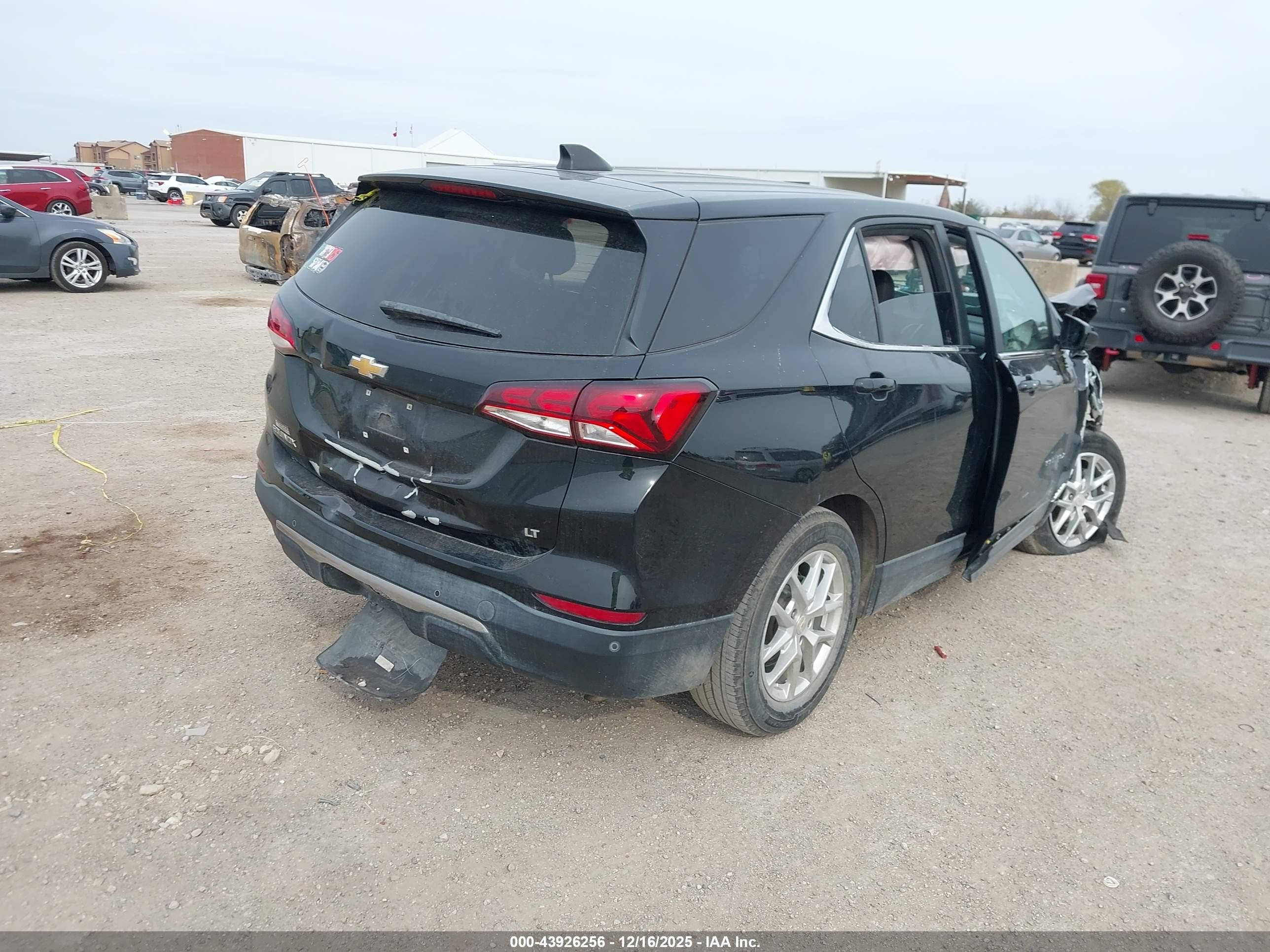 CHEVROLET EQUINOX image 4