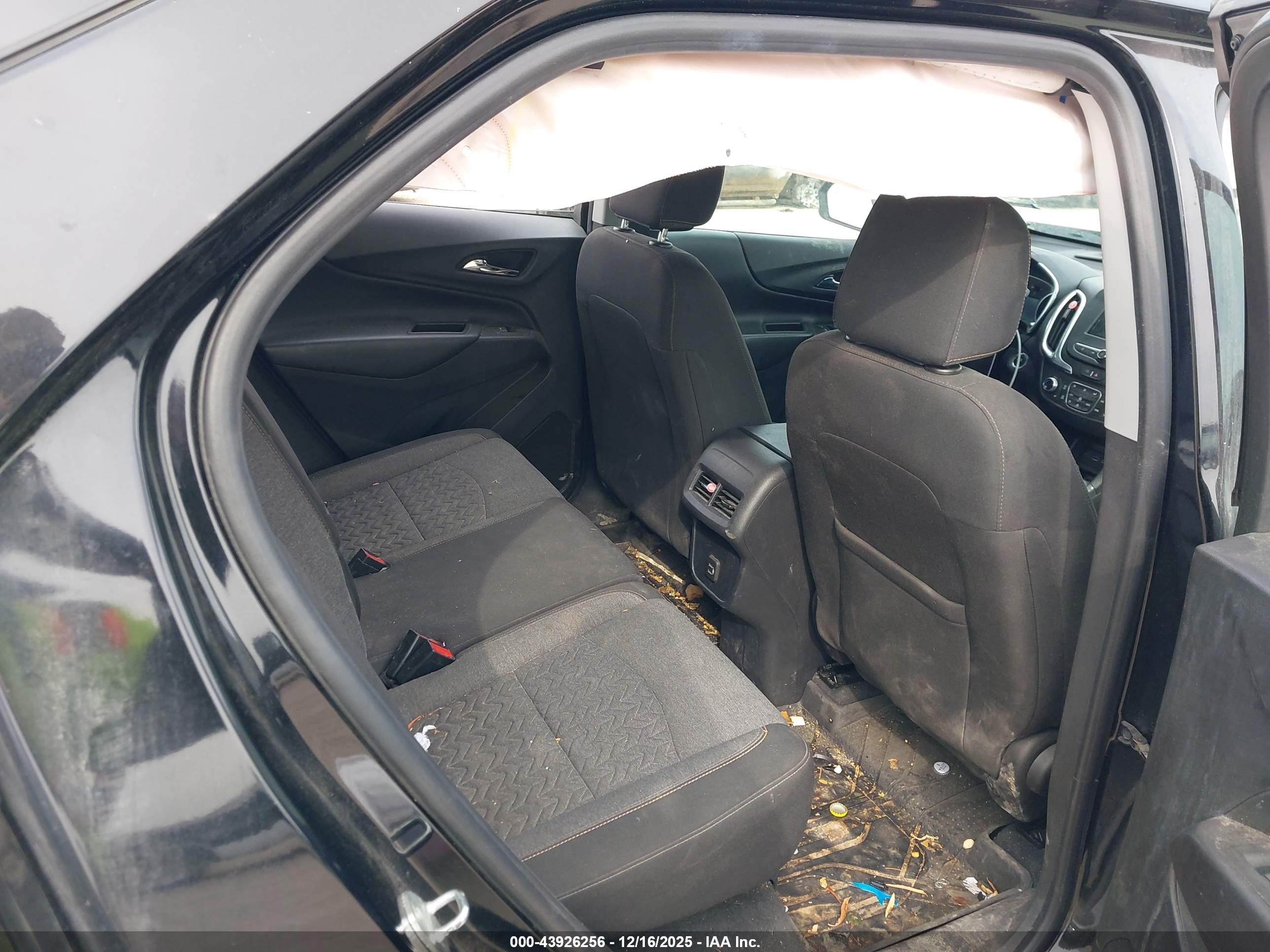 CHEVROLET EQUINOX image 8