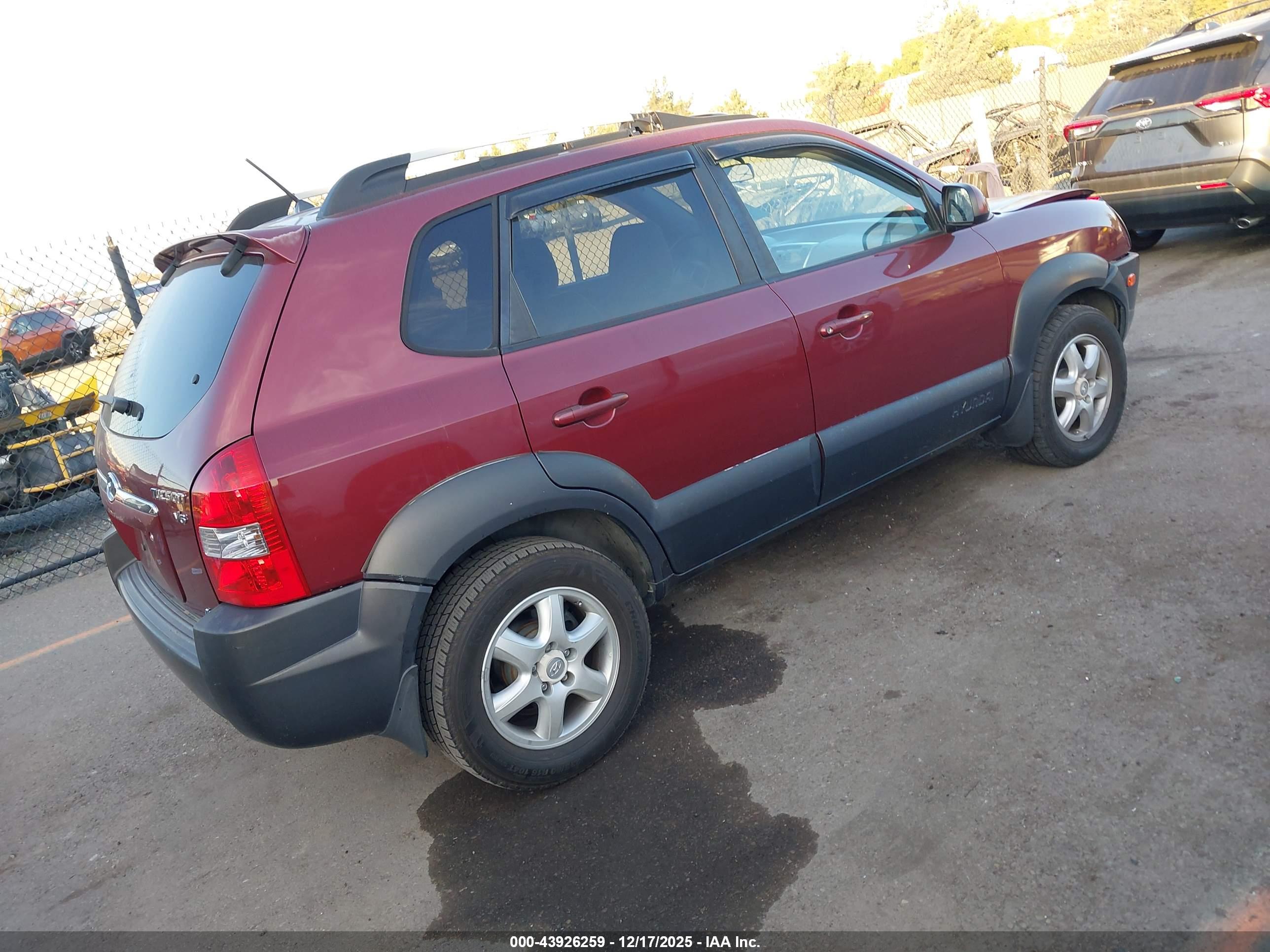 HYUNDAI TUCSON image 4