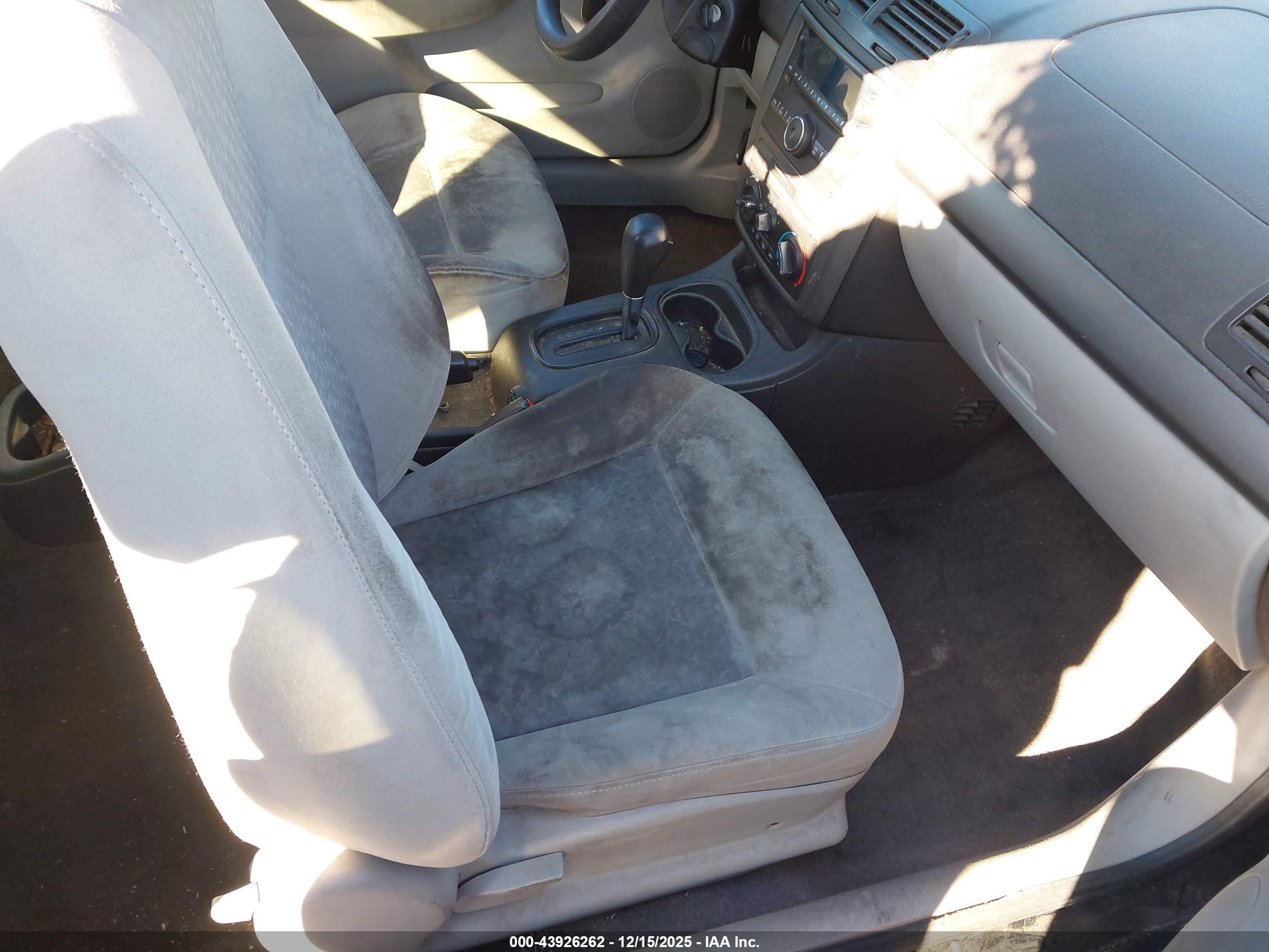 CHEVROLET COBALT image 5
