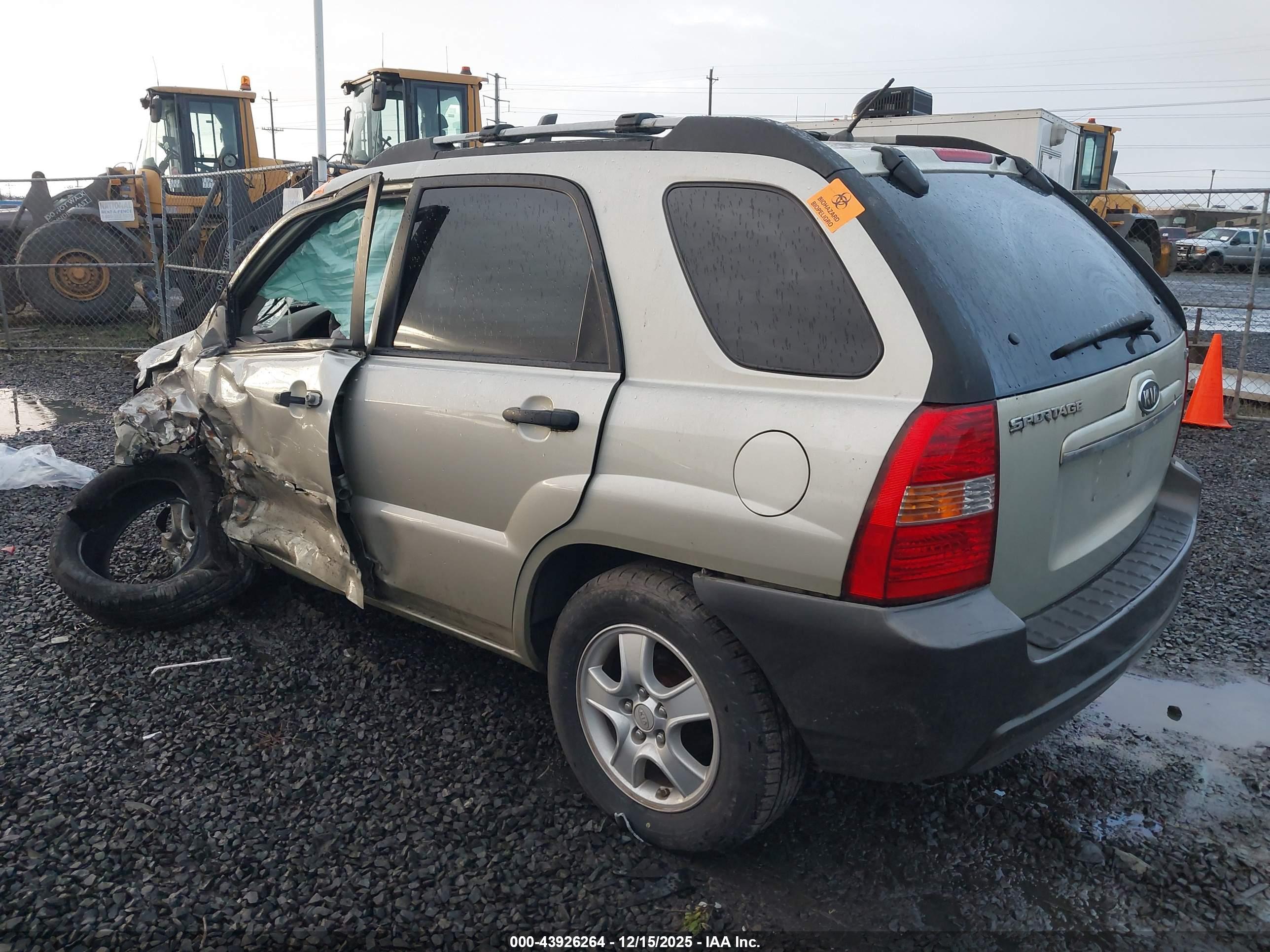 KIA SPORTAGE image 3