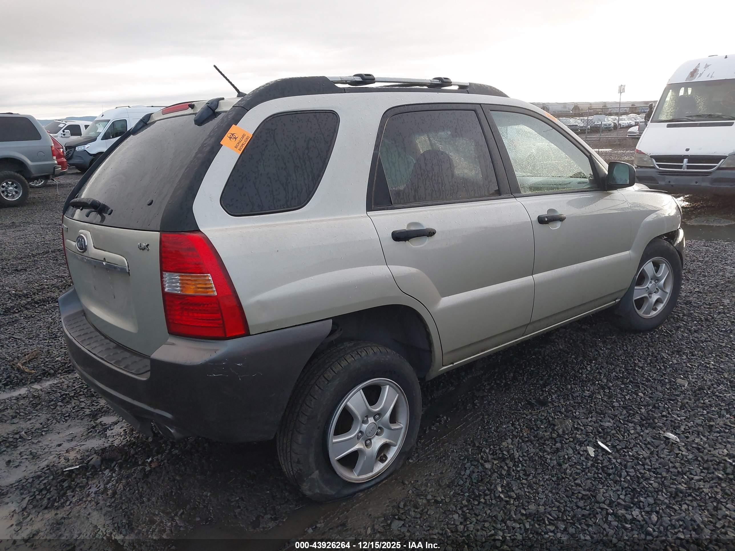 KIA SPORTAGE image 4
