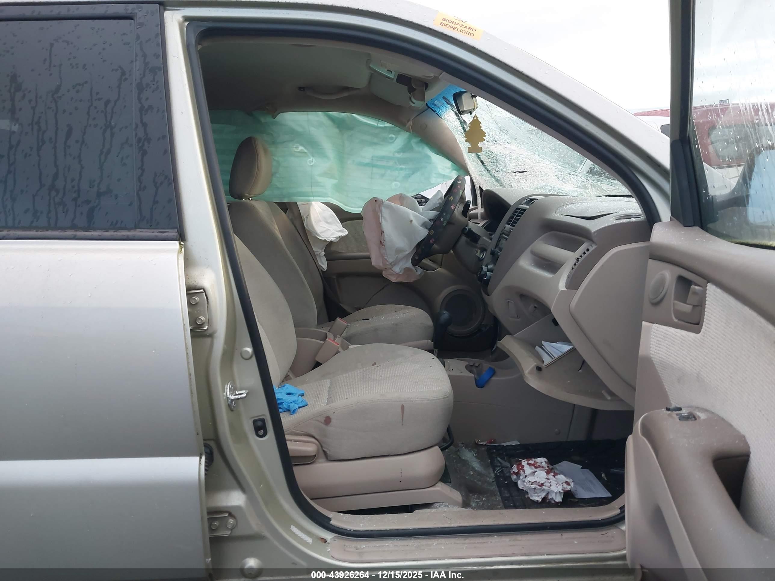 KIA SPORTAGE image 5