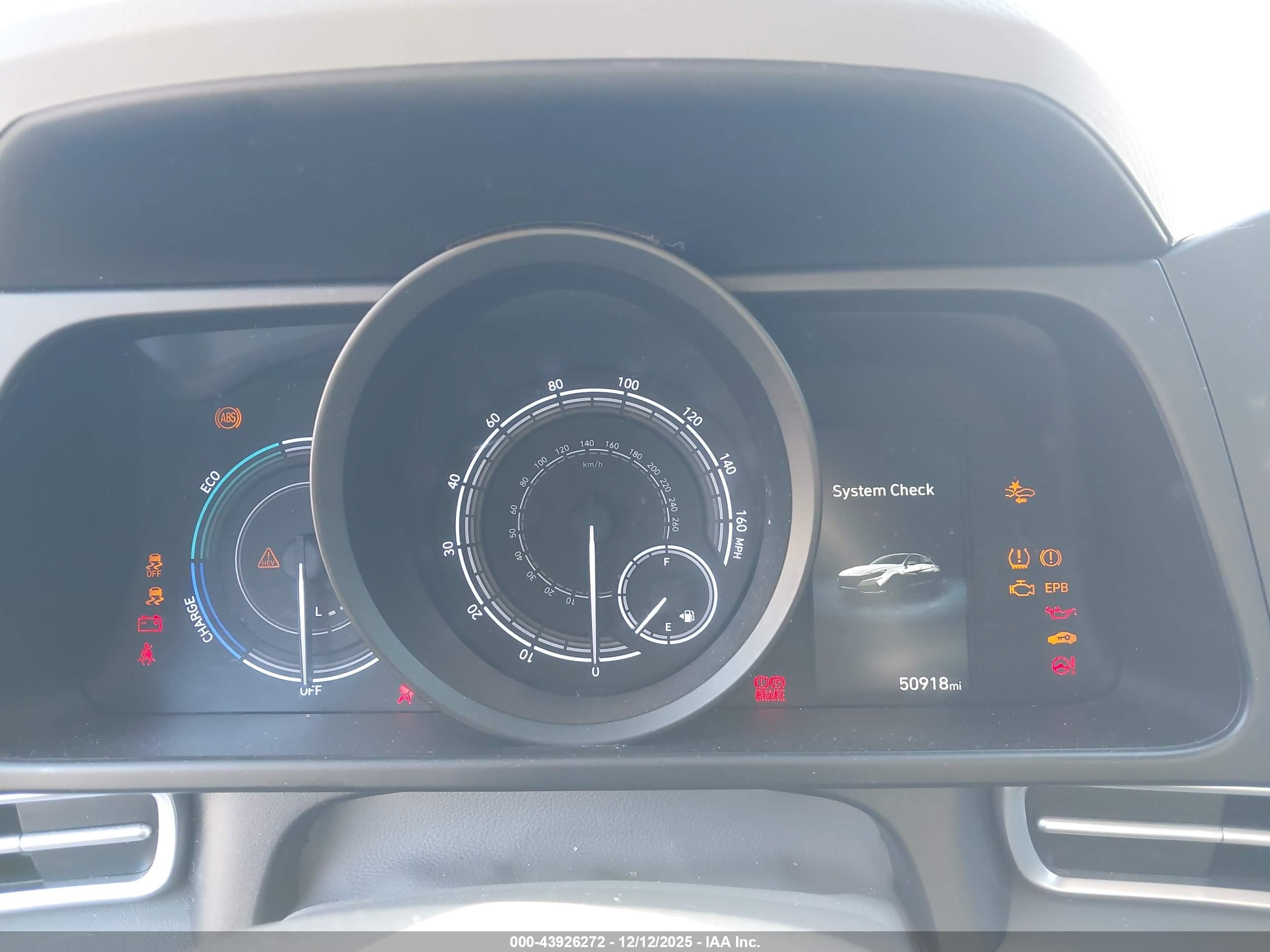 HYUNDAI ELANTRA image 7