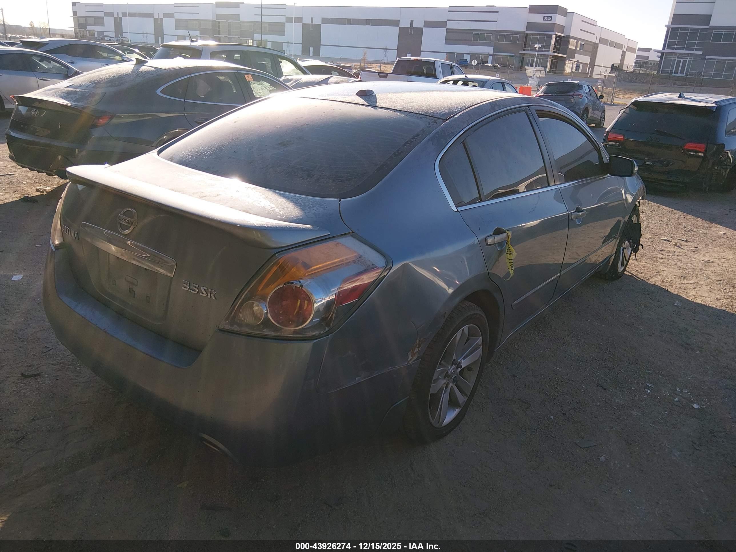 NISSAN ALTIMA image 4
