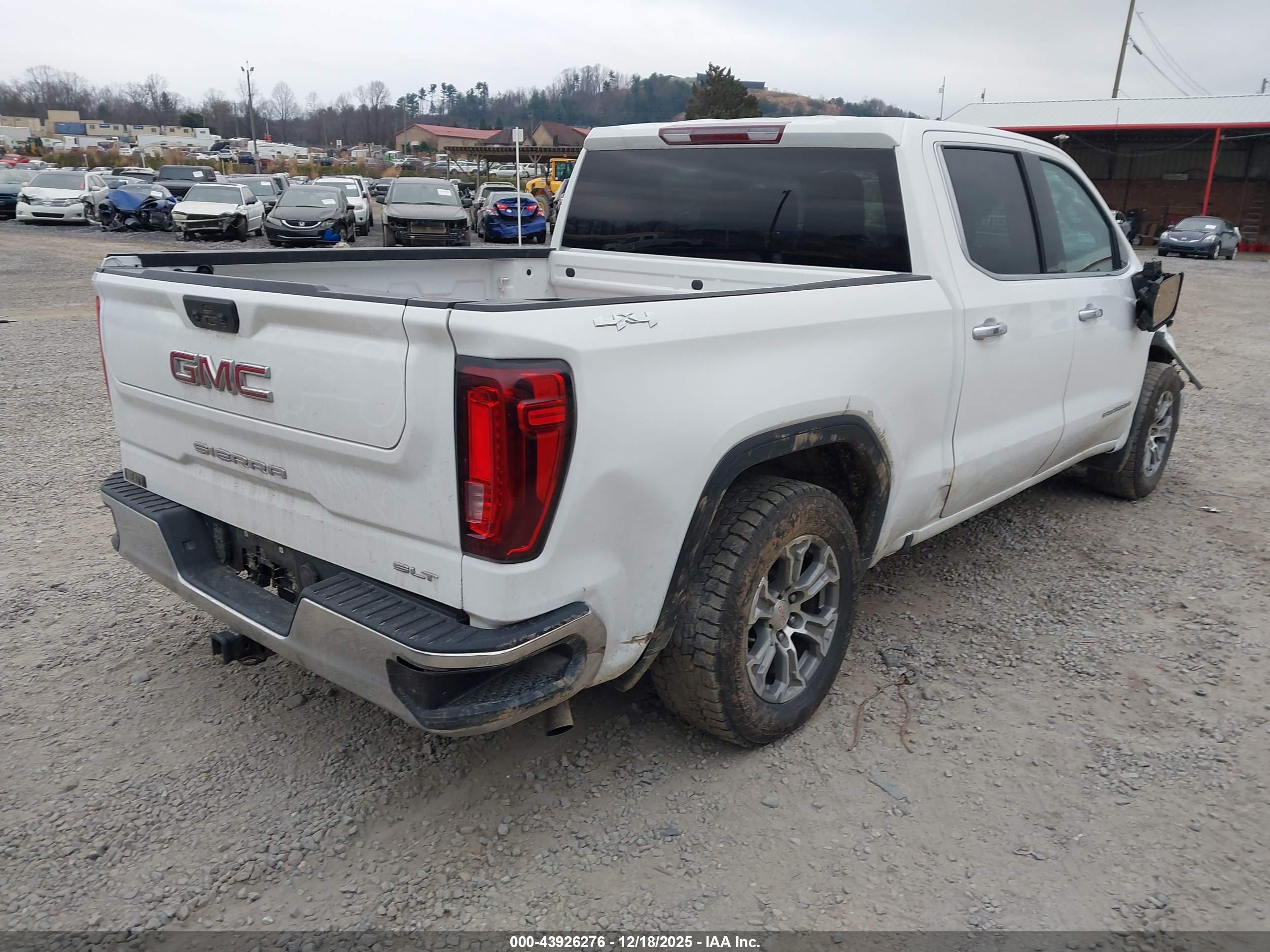 GMC SIERRA image 4