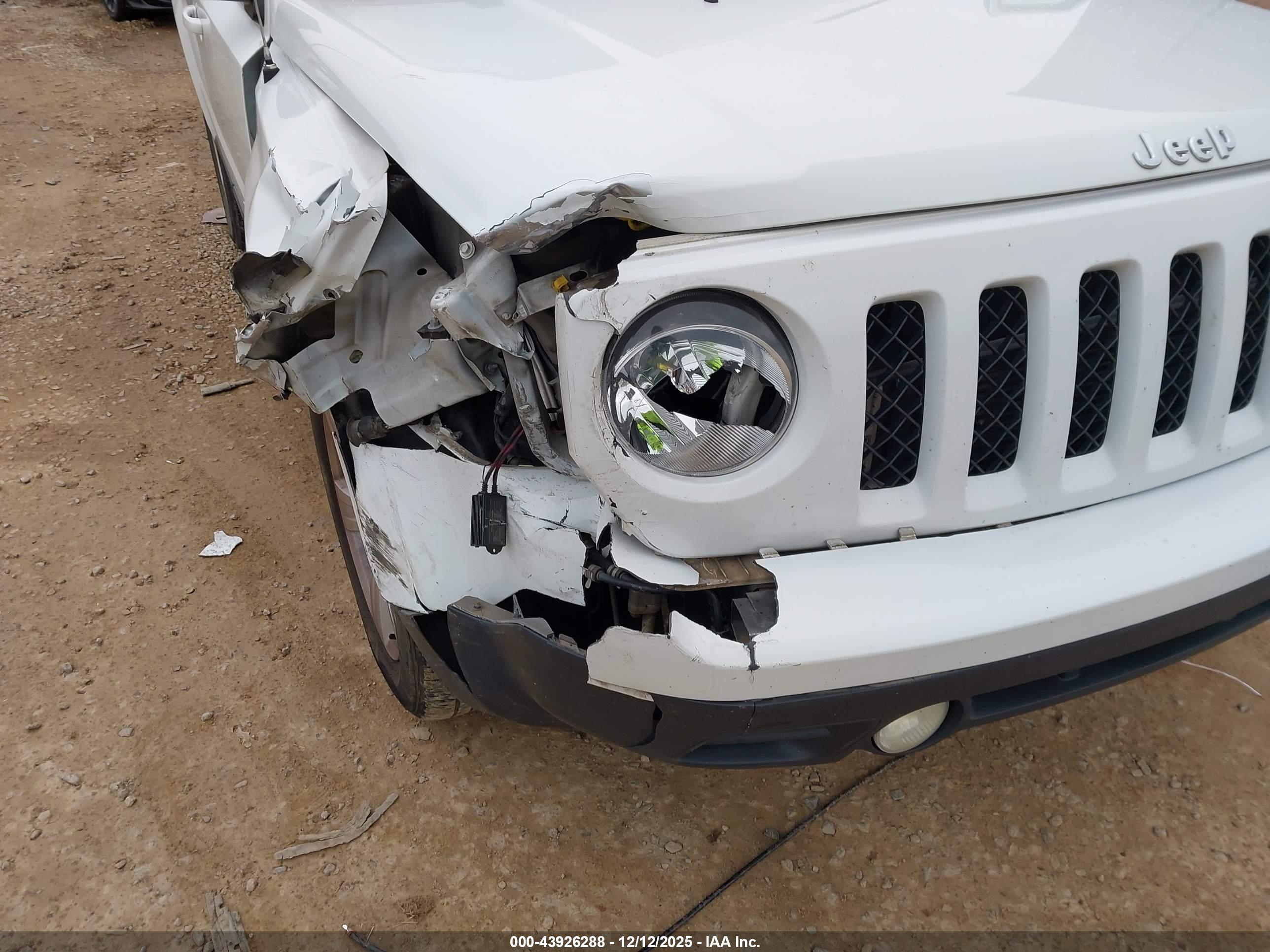 JEEP PATRIOT image 6