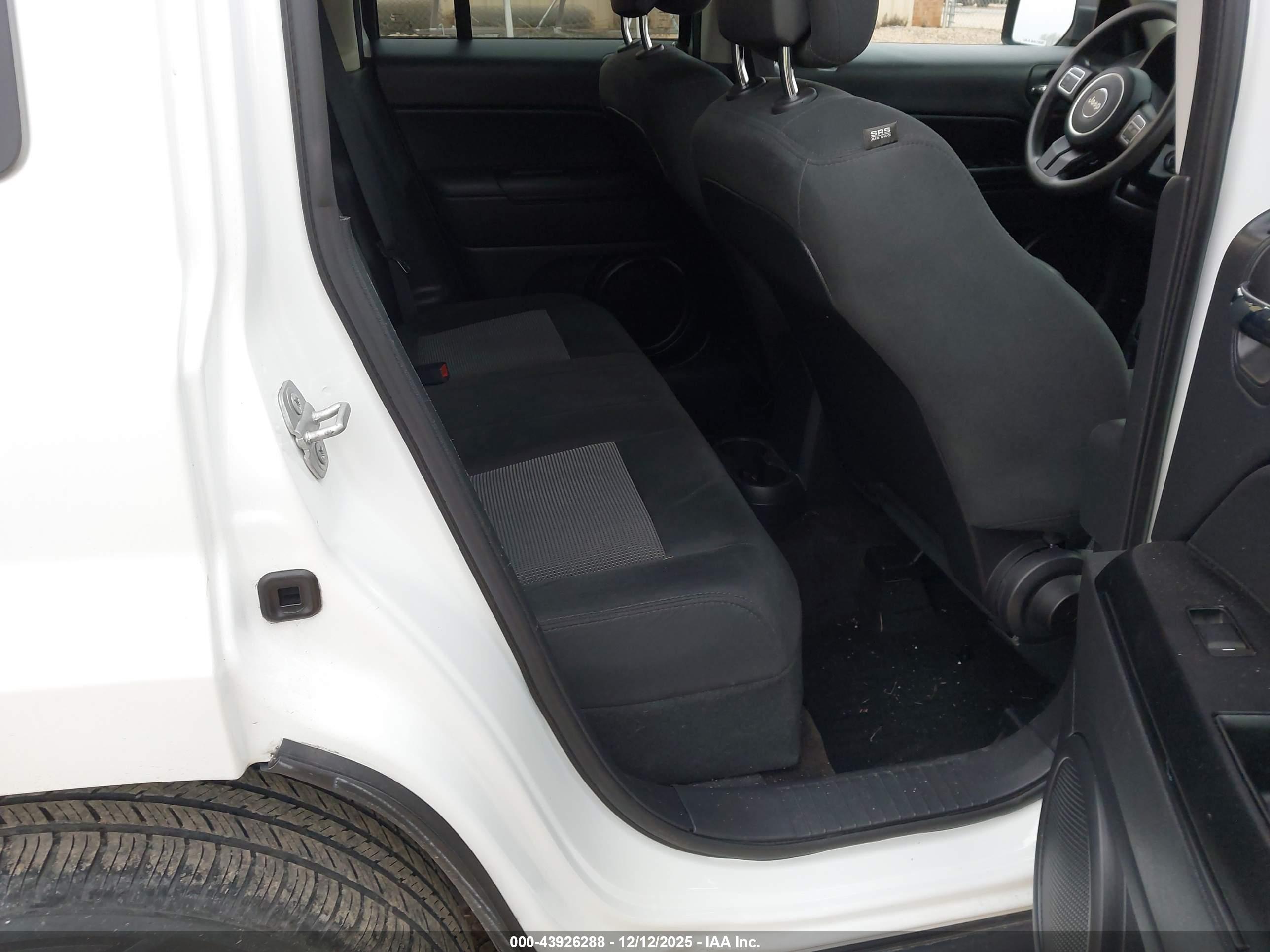 JEEP PATRIOT image 8