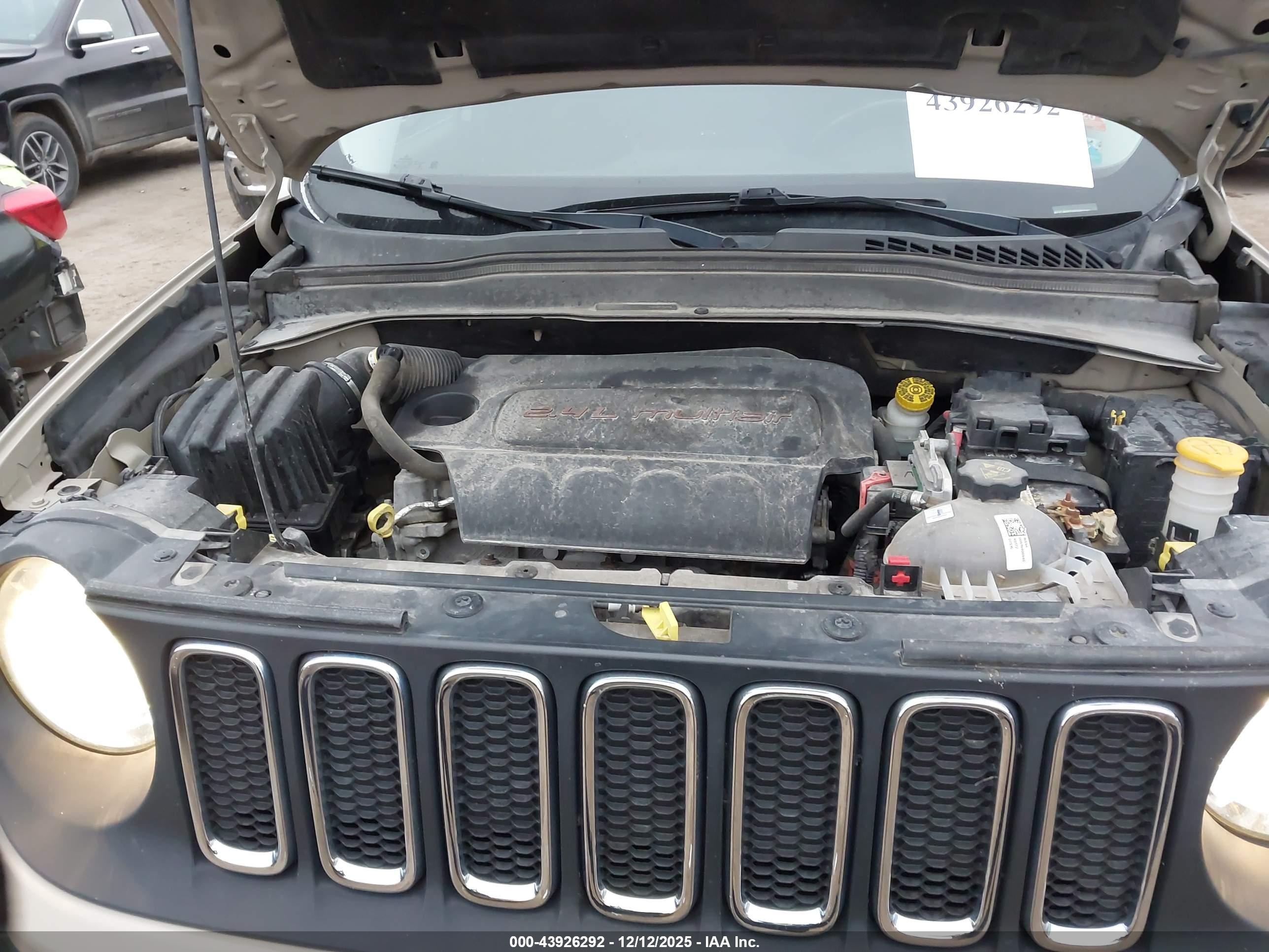 JEEP RENEGADE image 10